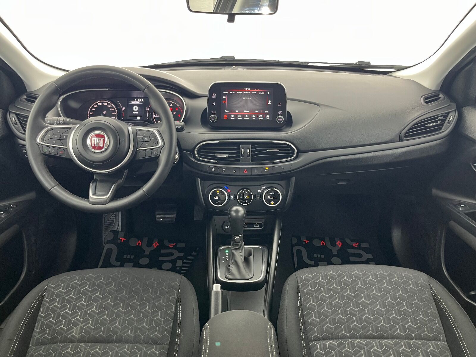 Fiat Egea Cross 1.6 Multijet Urban TRCTN+ GSR DCT - 2024 - Detay