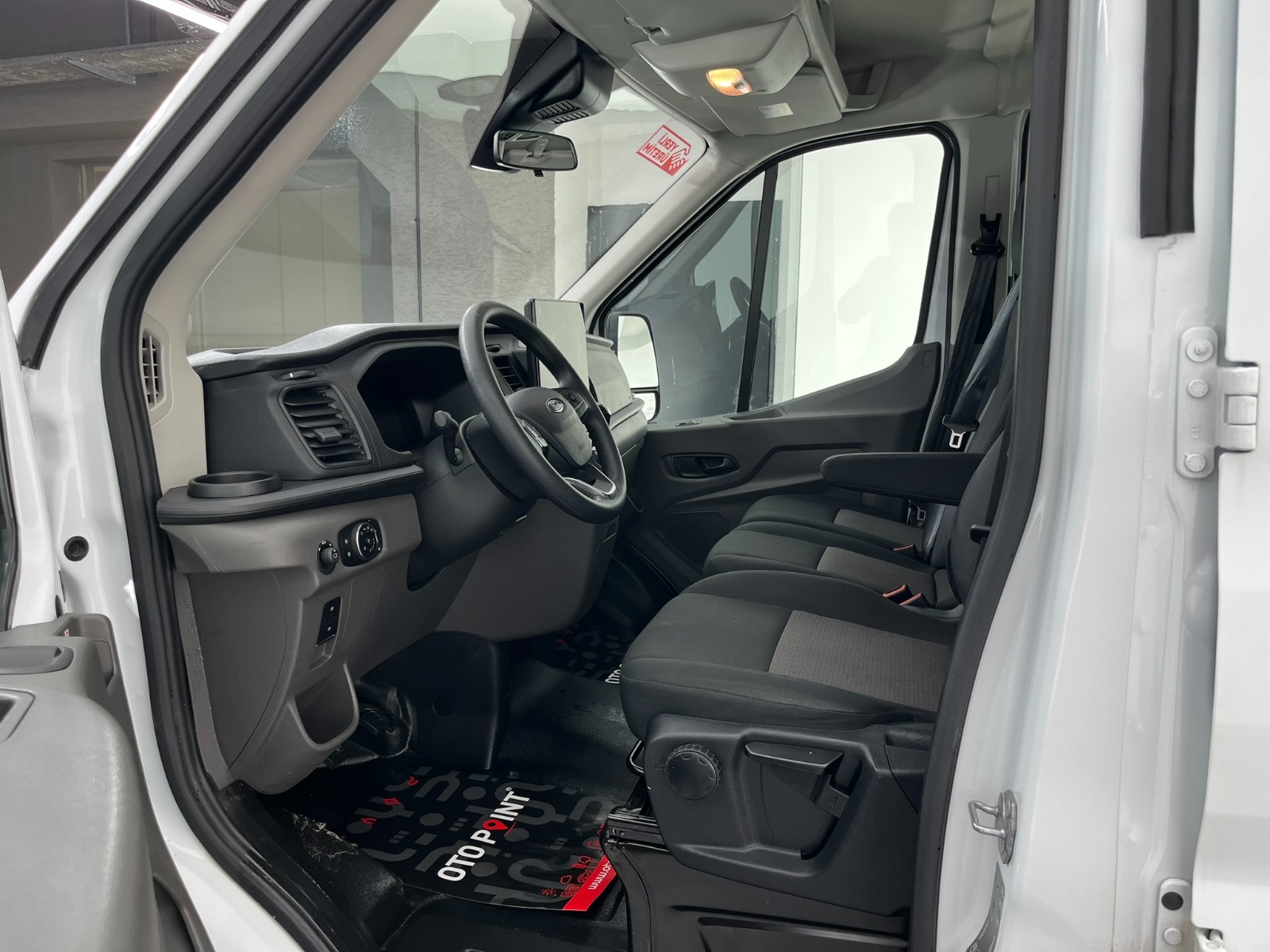 Ford Transit 350 M Çift Kabin - 2024 - Detay