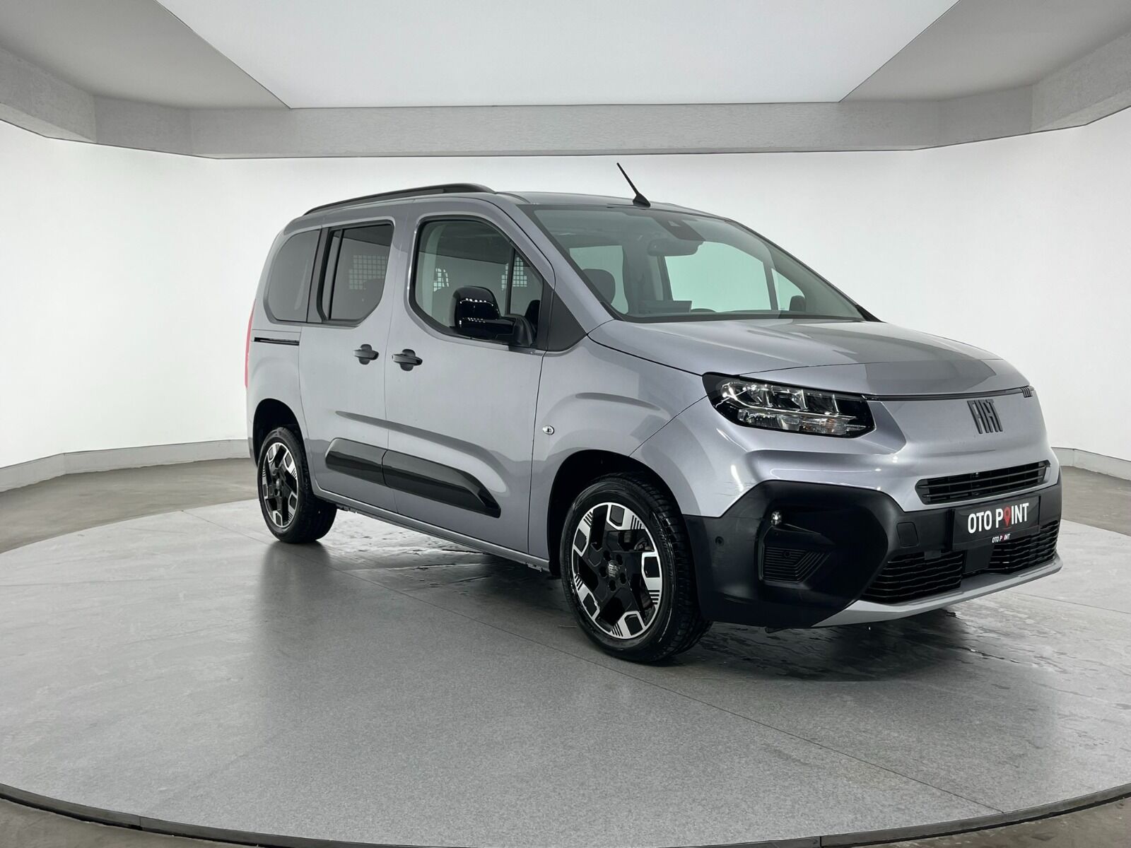 Fiat Doblo Combi 1.5 BlueHDI Premio Plus Otomatik - 2025 - Detay