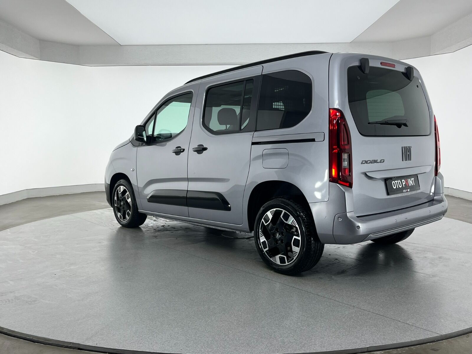 Fiat Doblo Combi 1.5 BlueHDI Premio Plus Otomatik - 2025 - Detay