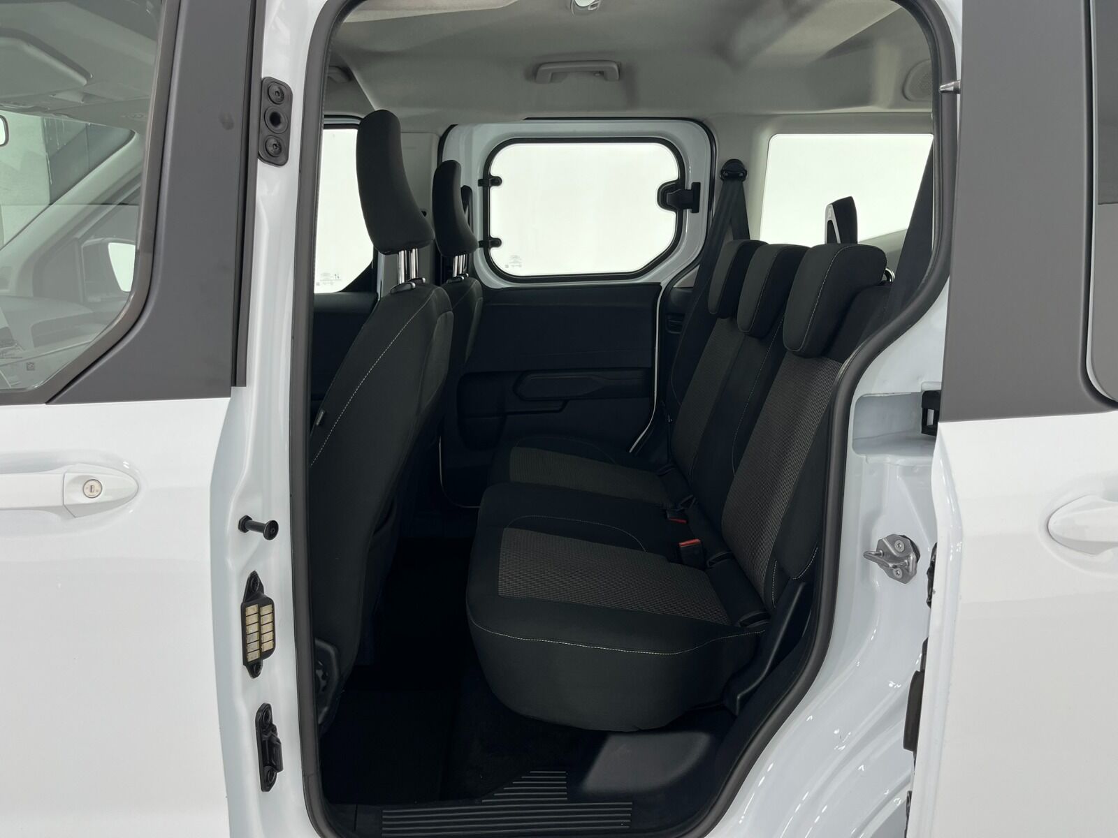 Ford Tourneo Courier Kombi 1.5 EcoBlue Deluxe - 2024 - Detay