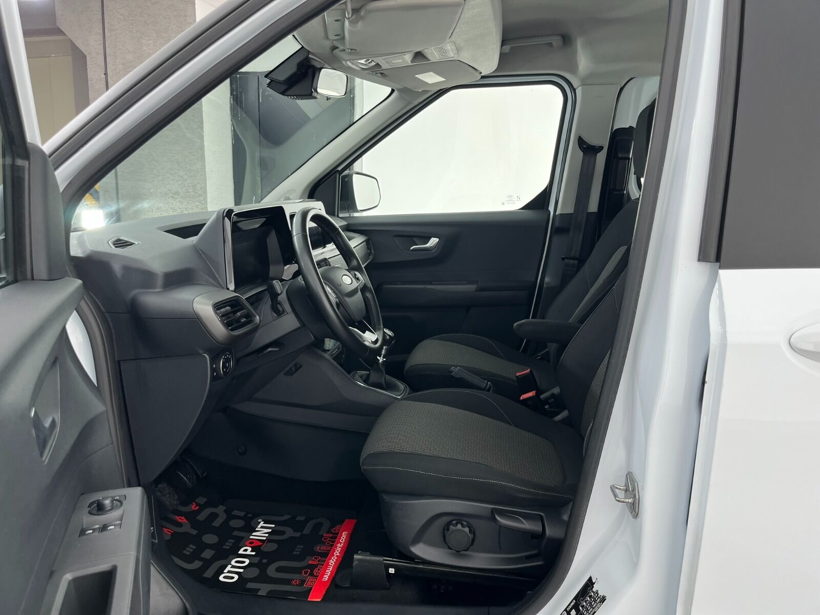 Ford Tourneo Courier Kombi 1.5 EcoBlue Deluxe - 2024 - Detay