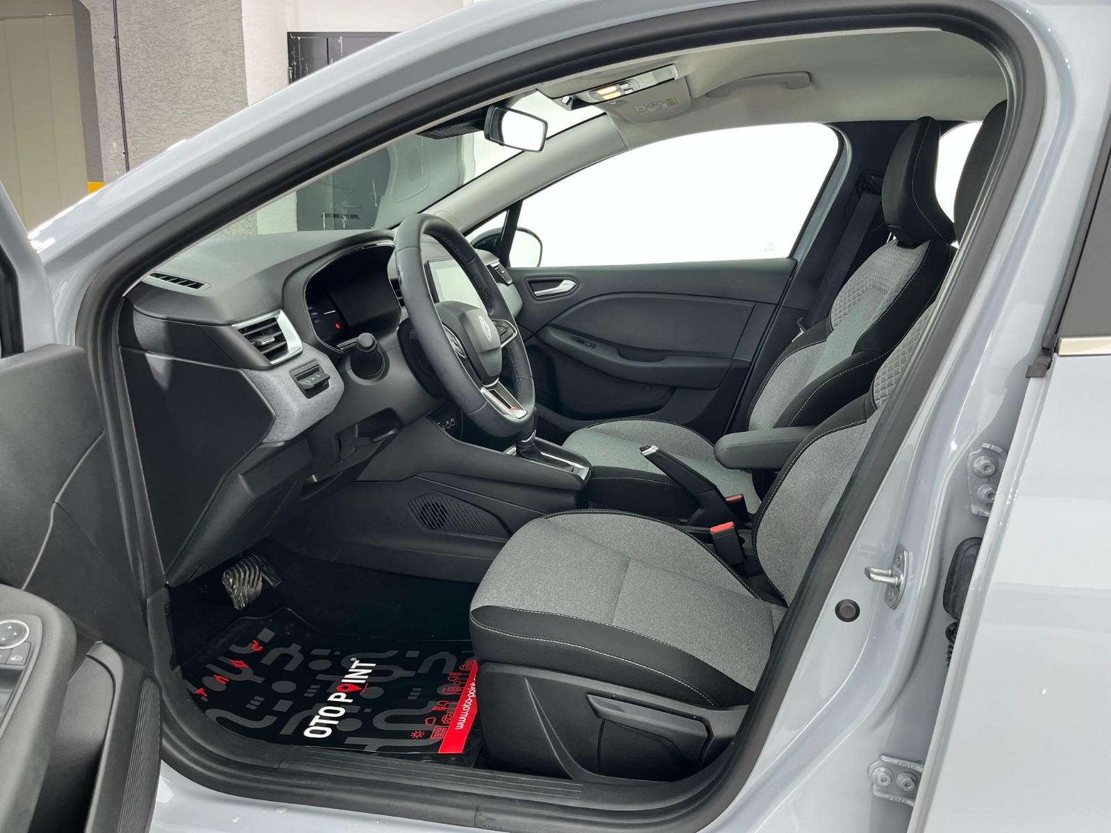 Renault Clio Hatchback 1.0 TCe Evolution X-Tronic - 2024 - Detay