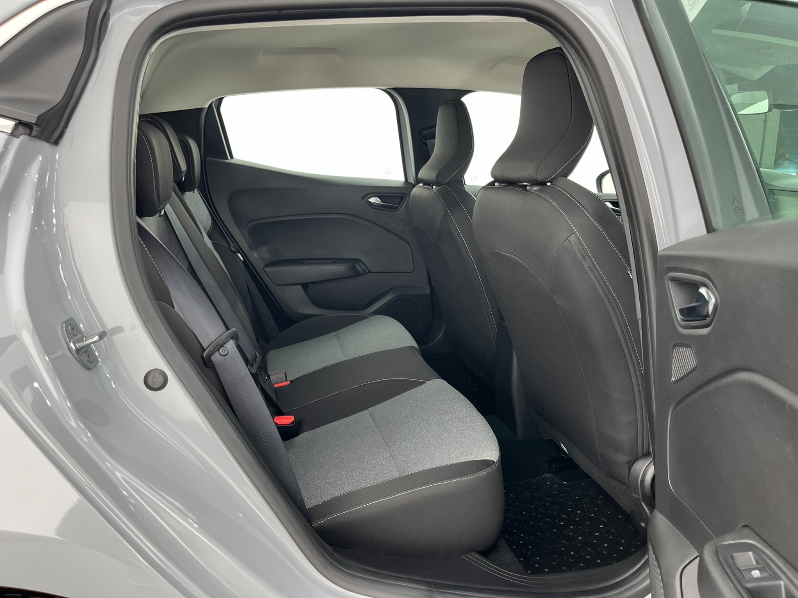 Renault Clio Hatchback 1.0 TCe Evolution X-Tronic - 2024 - Detay