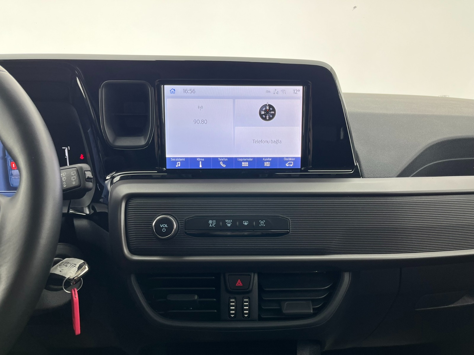 Ford Tourneo Courier Kombi 1.5 EcoBlue Deluxe - 2024 - Detay