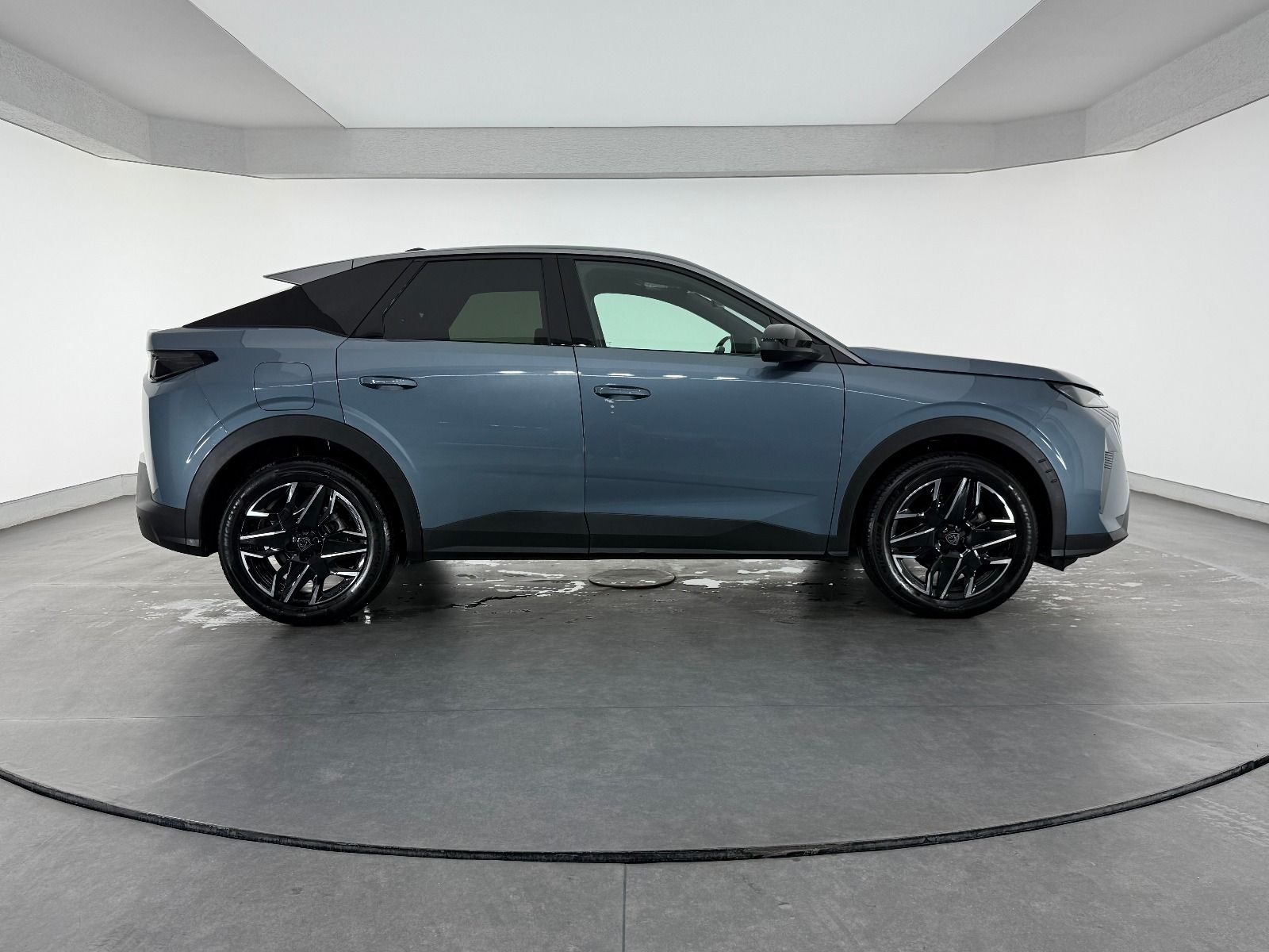 Peugeot 3008 1.2 Hybrid Allure e-DCS6 - 2025 - Detay