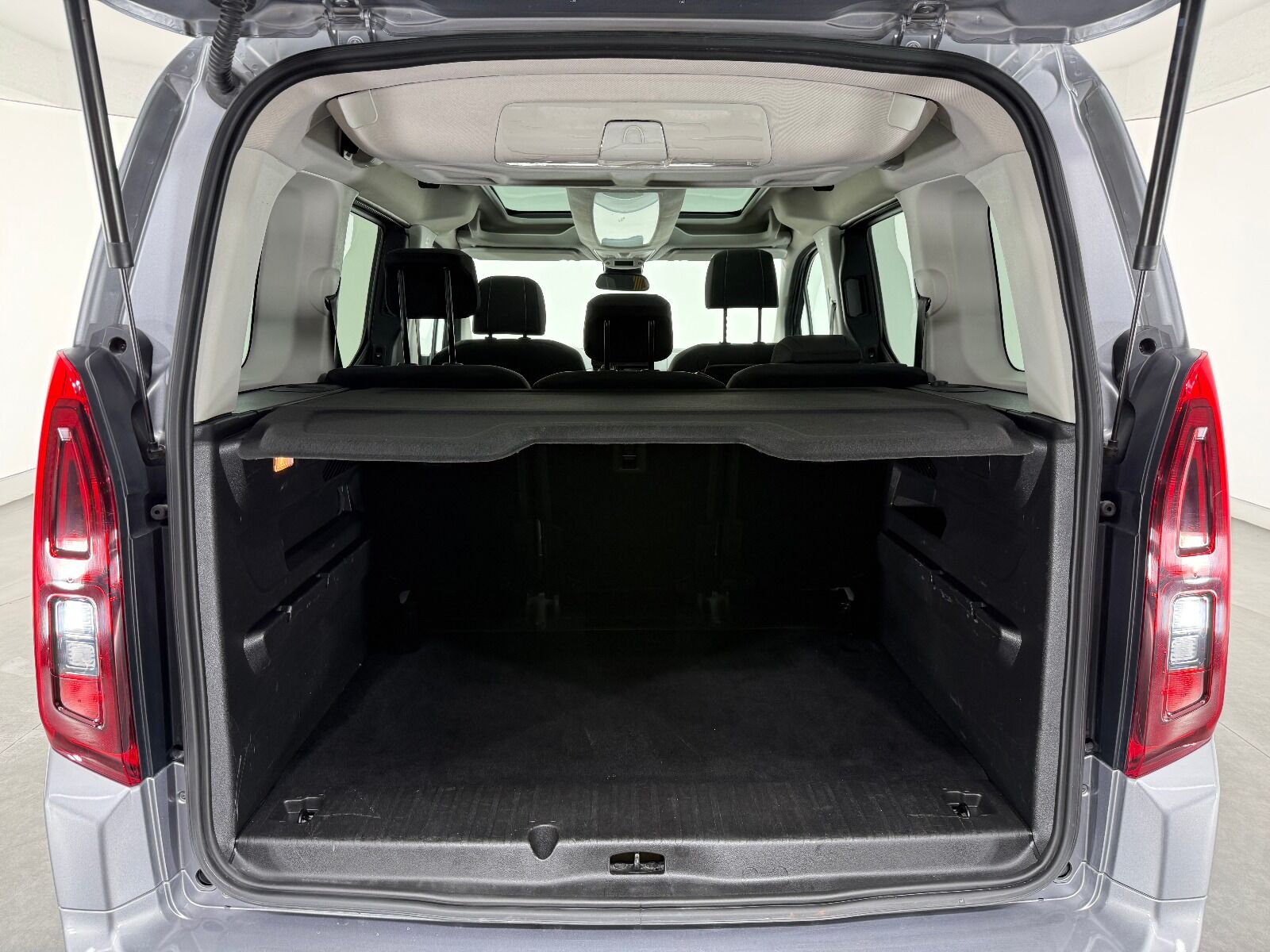 Fiat Doblo Combi 1.5 BlueHDİ Premio Plus - 2025 - Detay