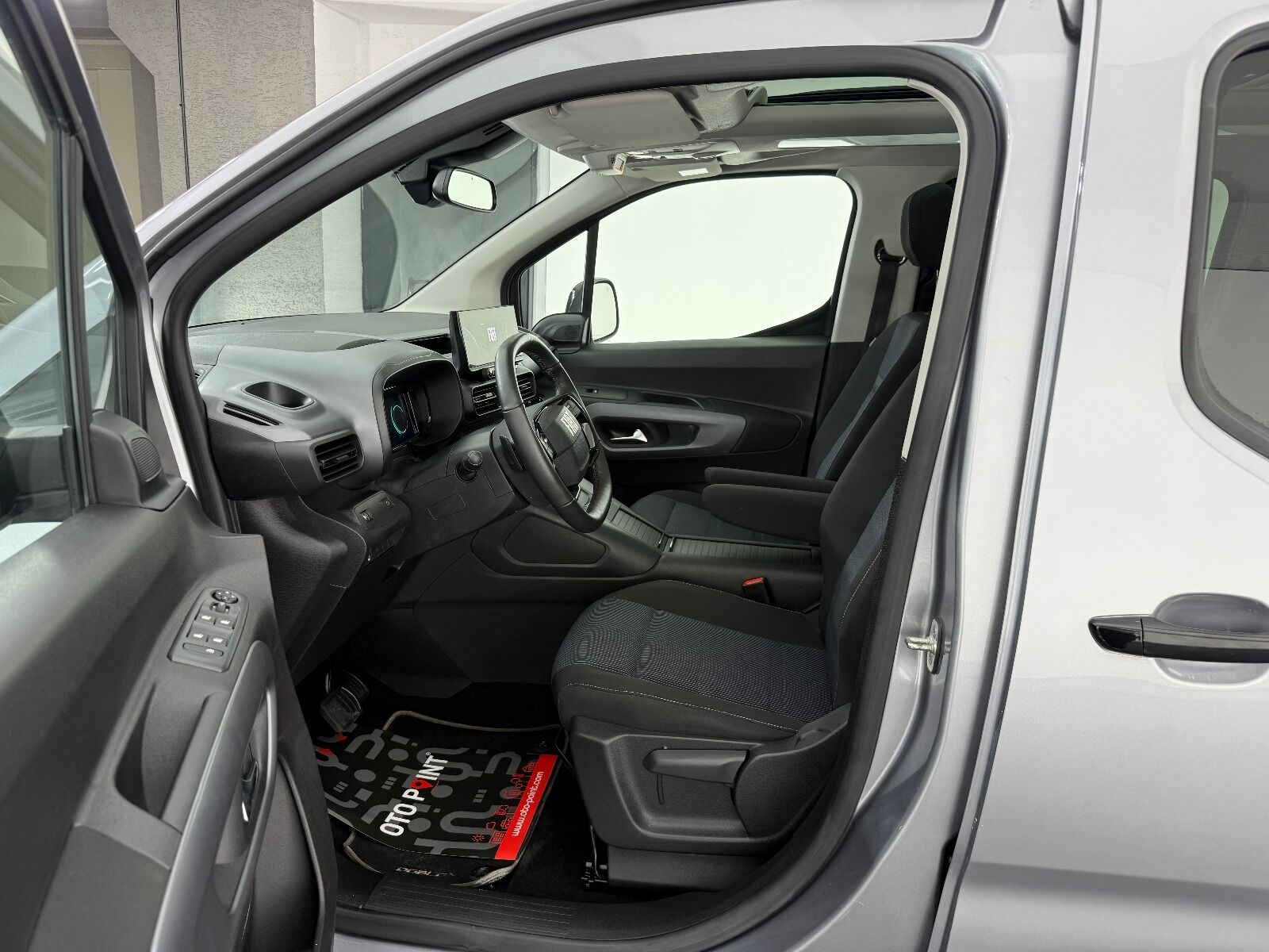 Fiat Doblo Combi 1.5 BlueHDİ Premio Plus - 2025 - Detay