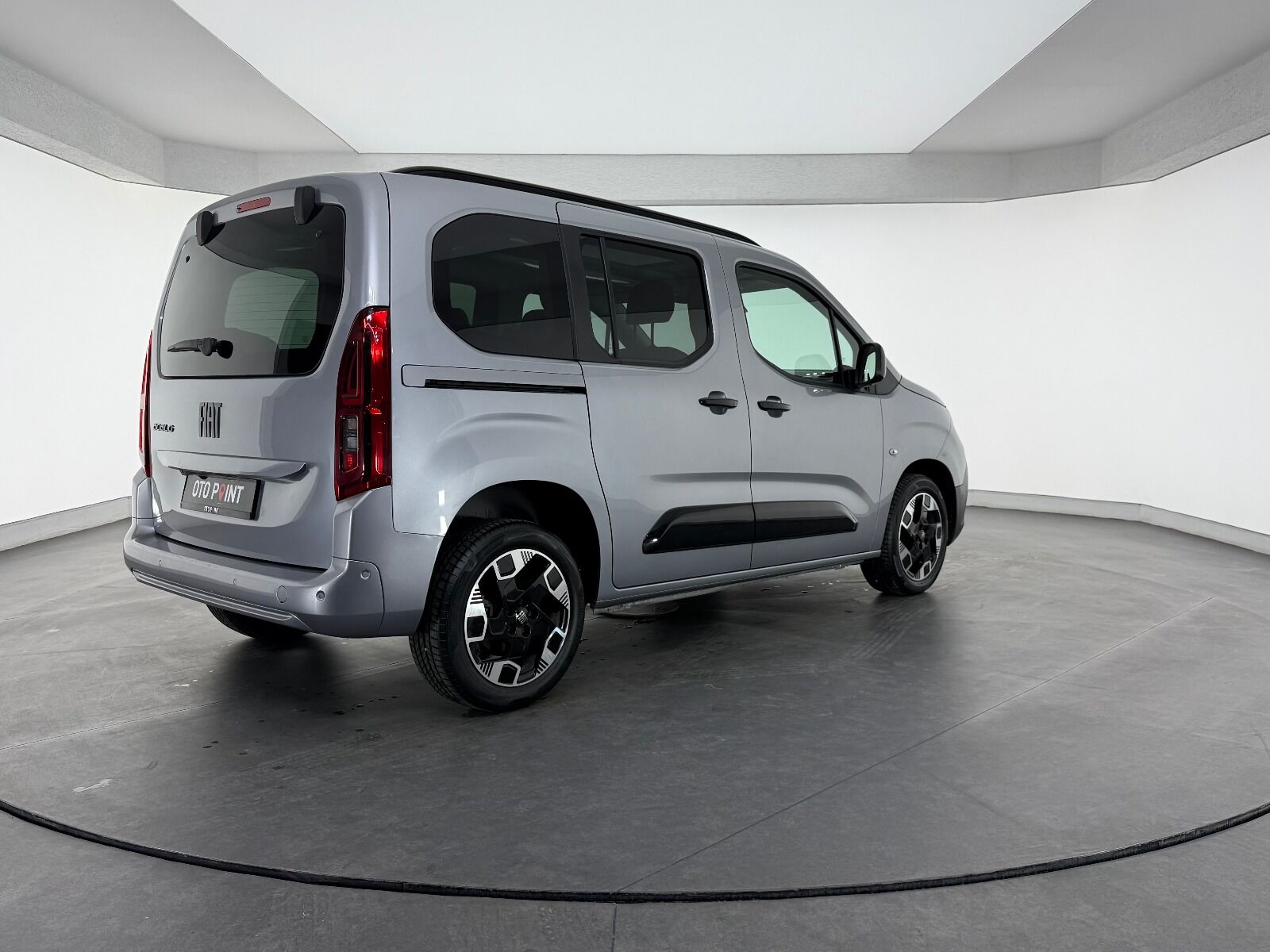 Fiat Doblo Combi 1.5 BlueHDİ Premio Plus - 2025 - Detay