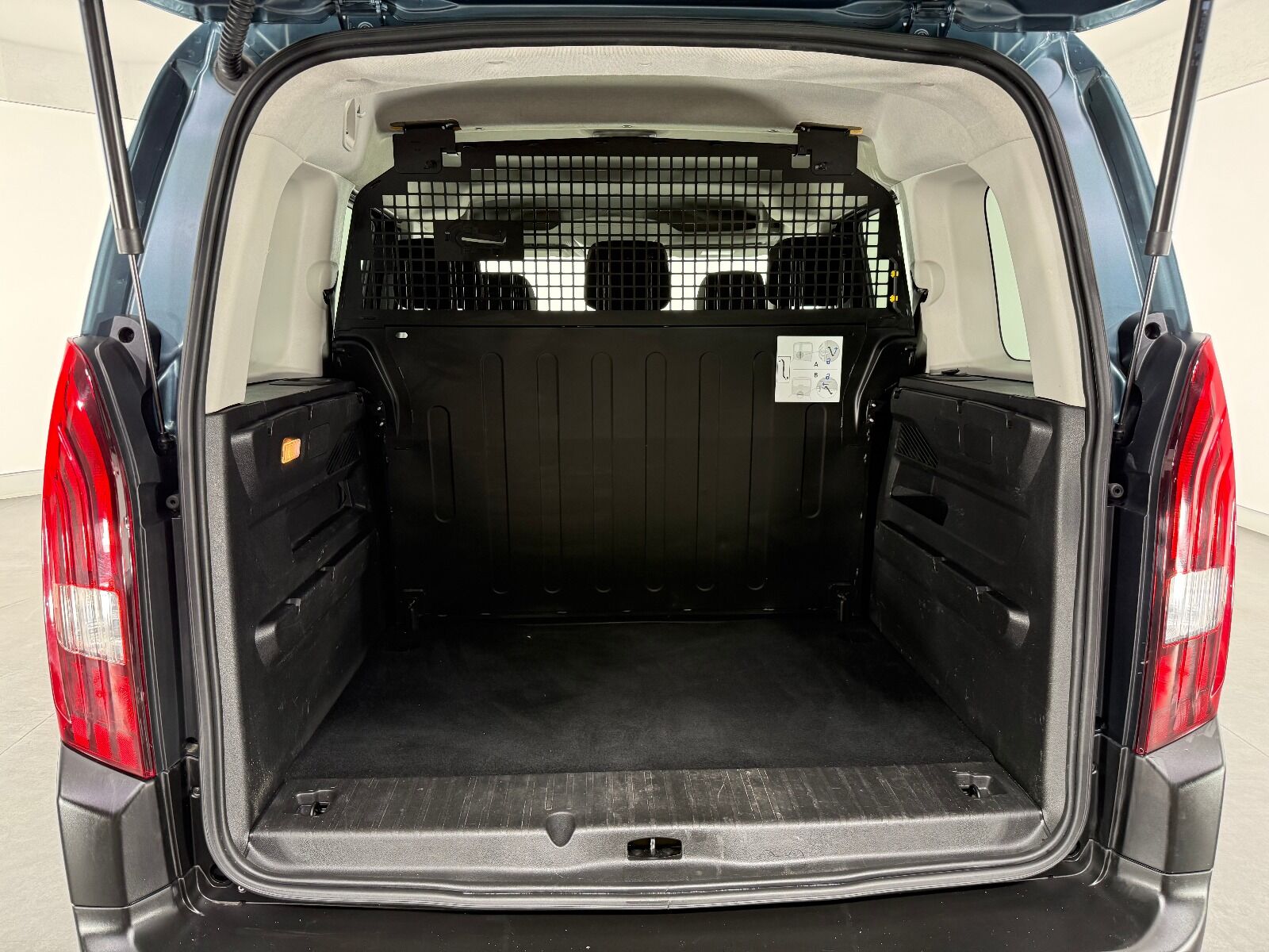 Peugeot Rifter 1.5 BlueHDI Allure EAT8 - 2025 - Detay