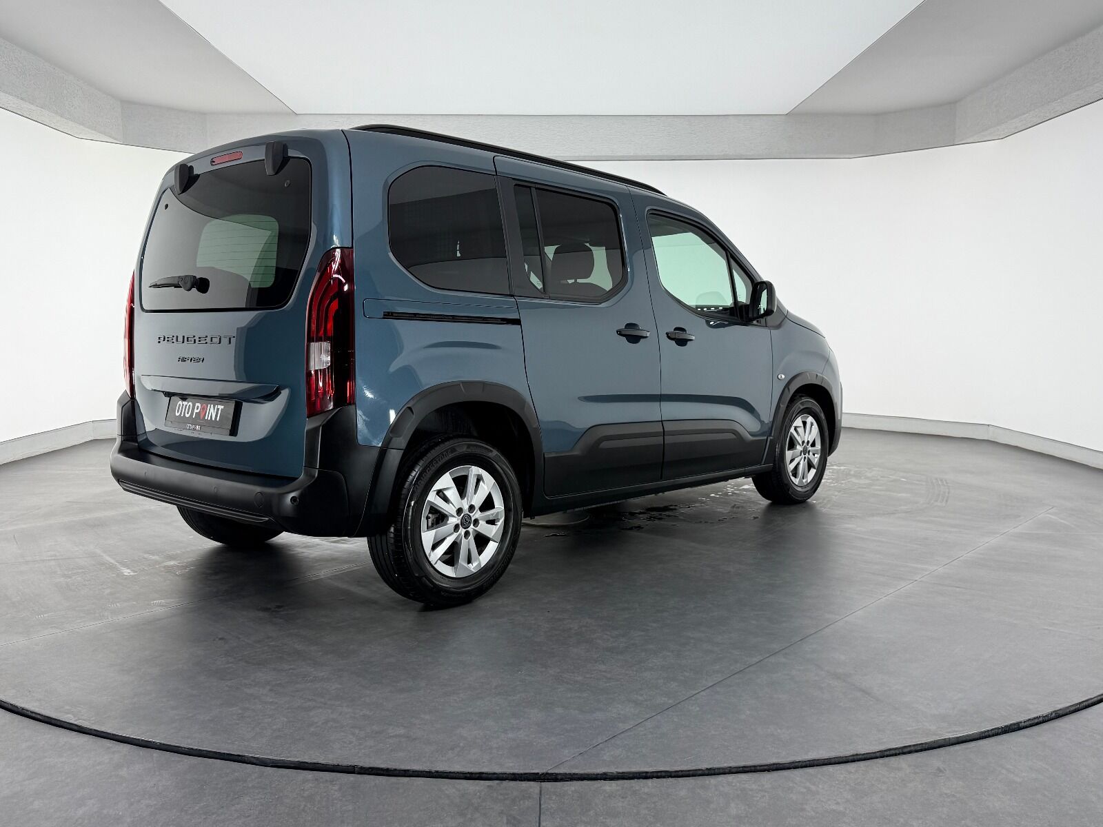 Peugeot Rifter 1.5 BlueHDI Allure EAT8 - 2025 - Detay