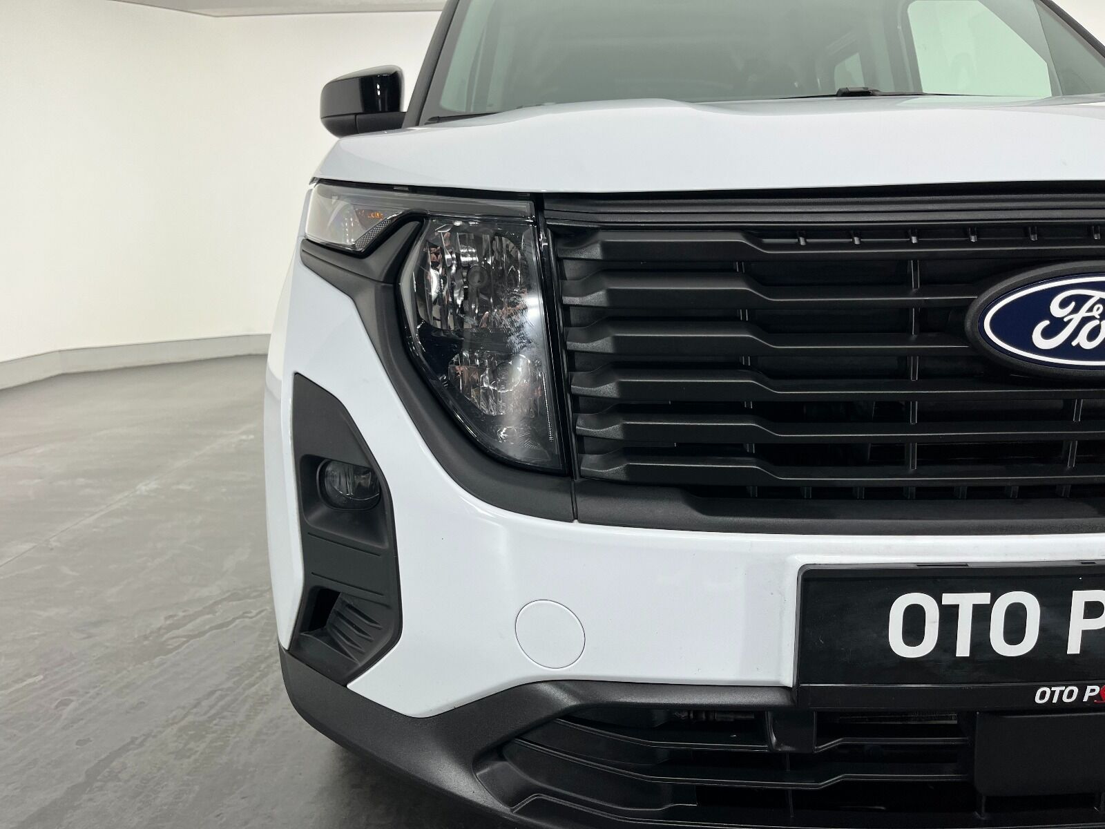 Ford Tourneo Courier Kombi 1.5 EcoBlue Deluxe - 2025 - Detay