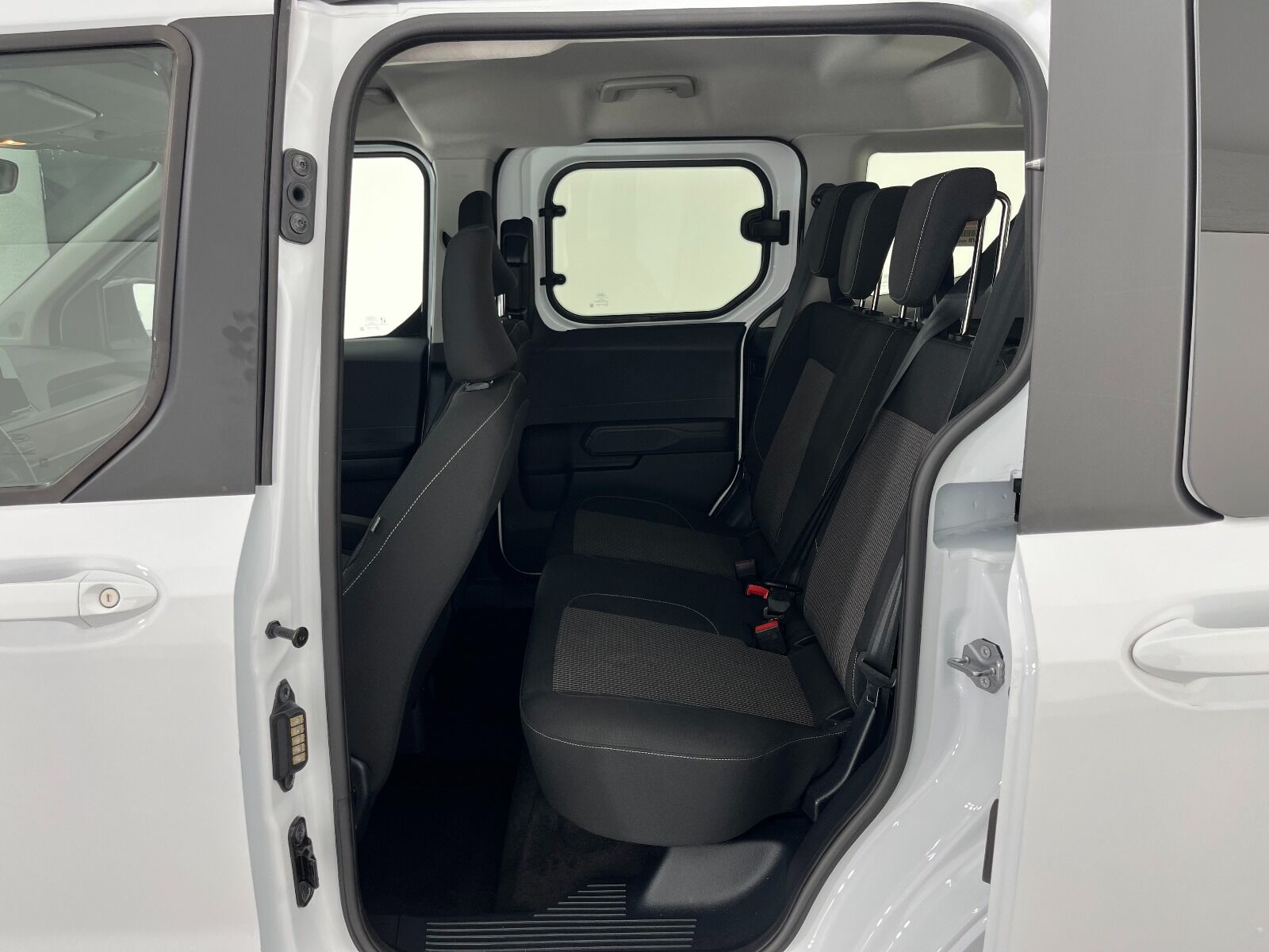 Ford Tourneo Courier Kombi 1.5 EcoBlue Deluxe - 2025 - Detay