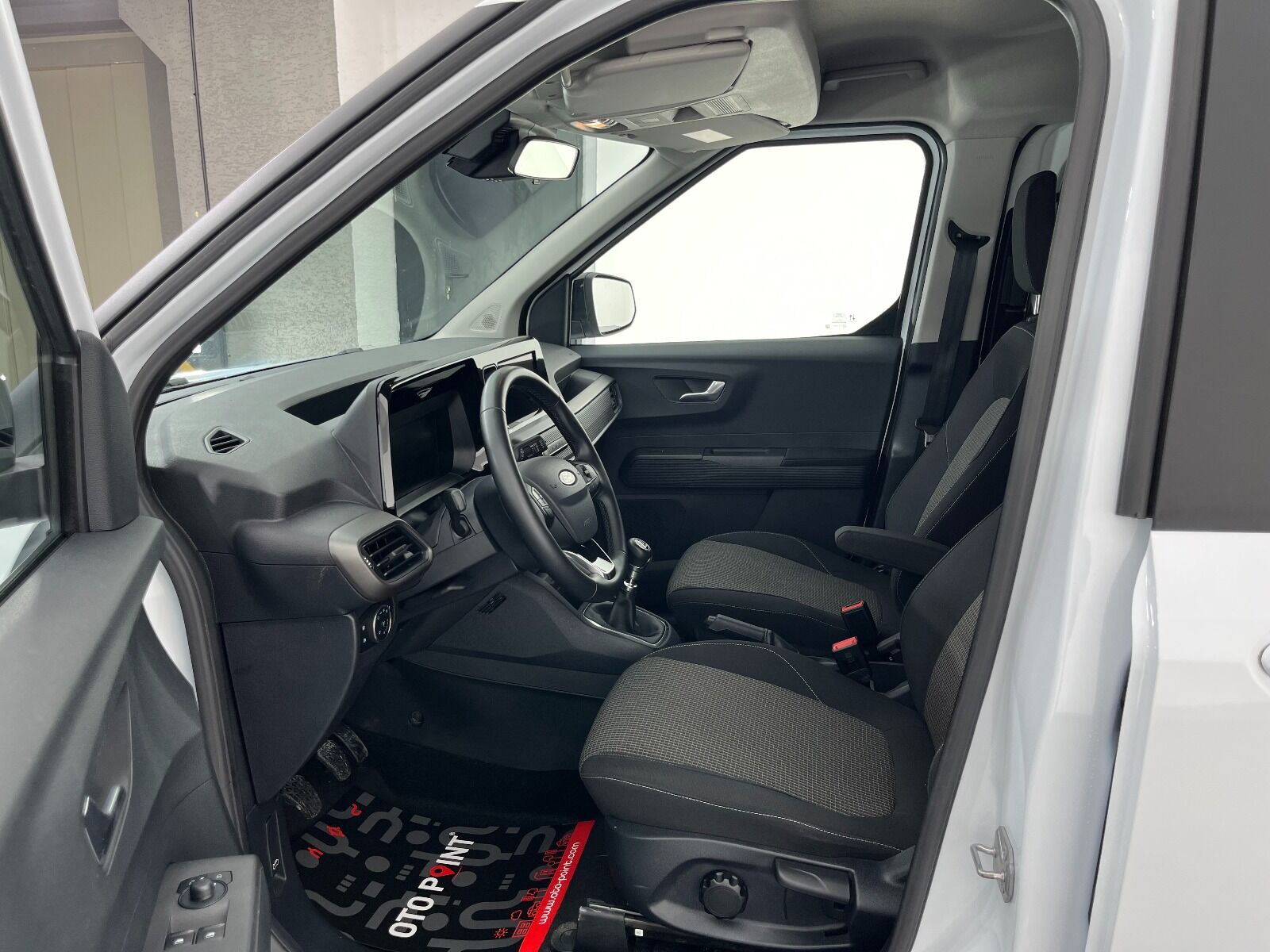 Ford Tourneo Courier Kombi 1.5 EcoBlue Deluxe - 2025 - Detay