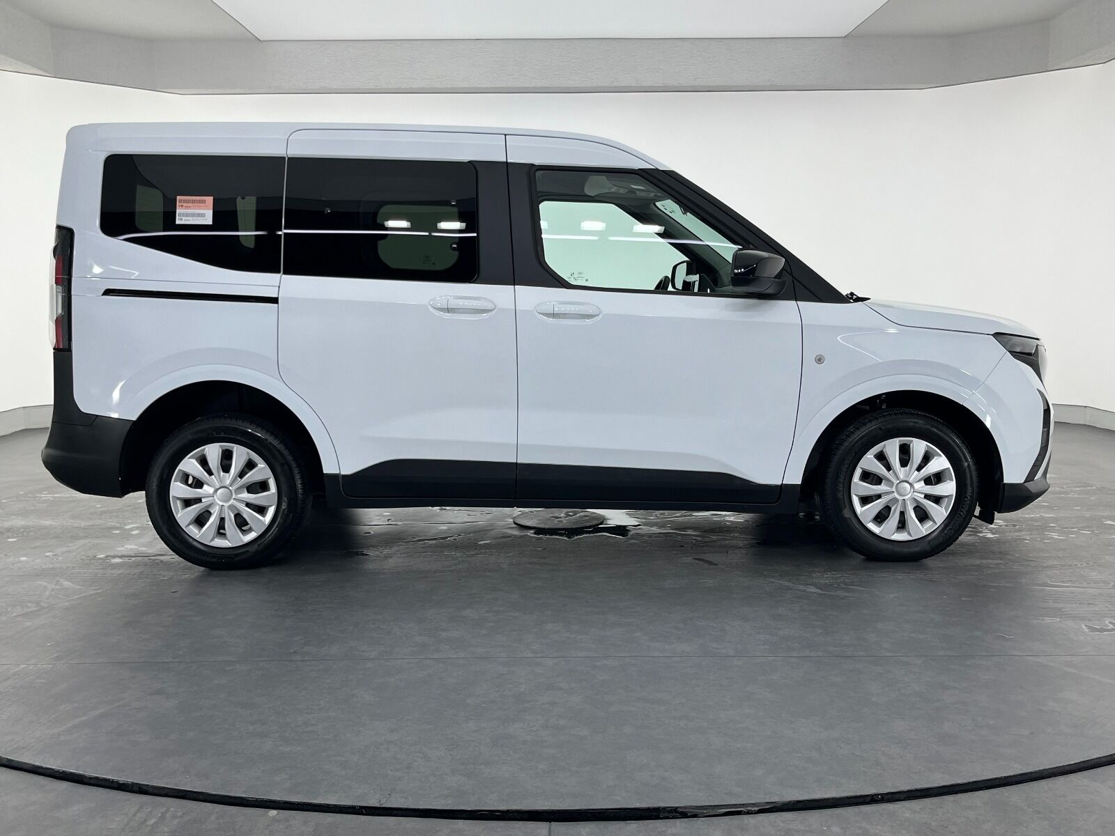 Ford Tourneo Courier Kombi 1.5 EcoBlue Deluxe - 2025 - Detay