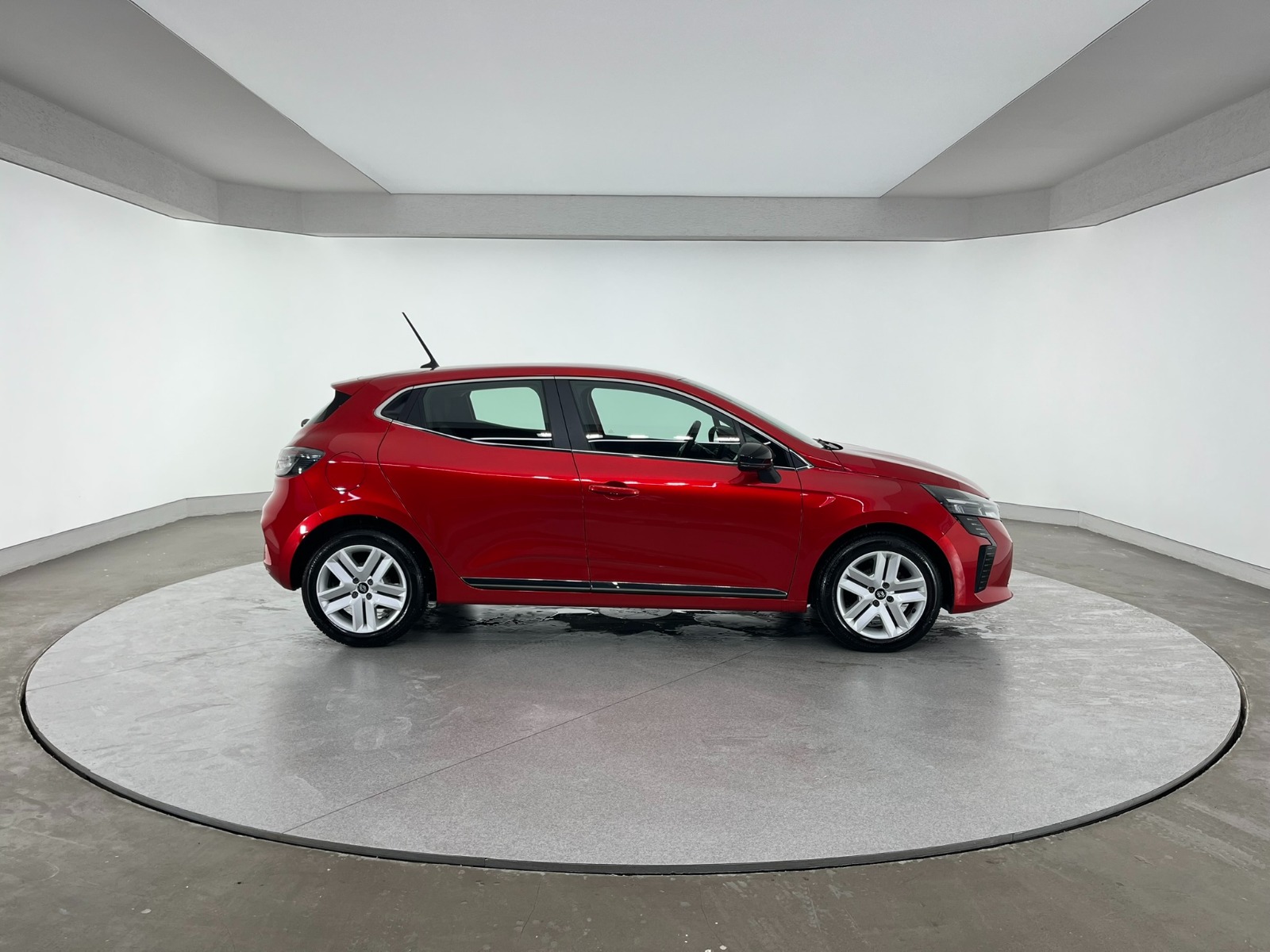 Renault Clio Hatchback 1.0 TCe Evolution X-Tronic - 2024 - Detay