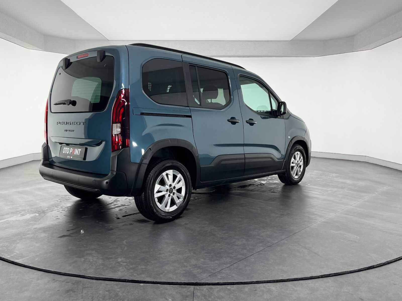 Peugeot Rifter 1.5 BlueHDI Allure EAT8 - 2025 - Detay