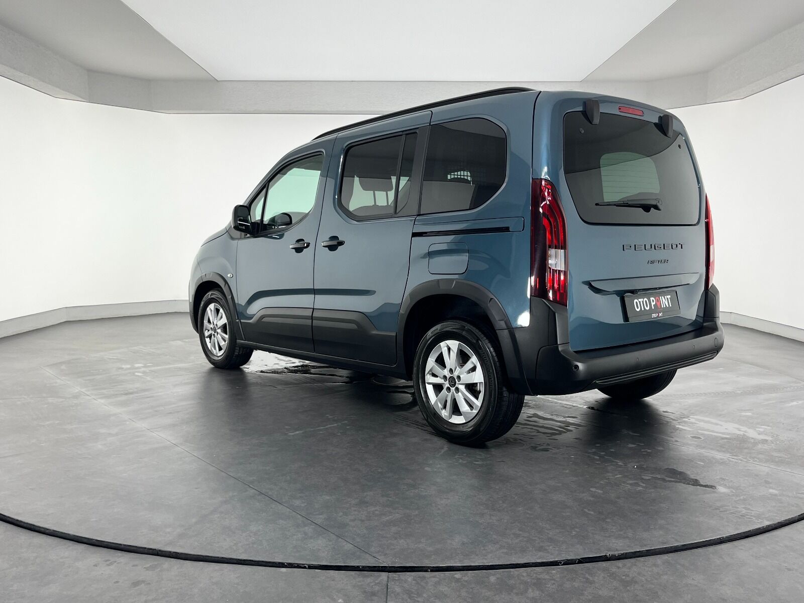 Peugeot Rifter 1.5 BlueHDI Allure EAT8 - 2025 - Detay