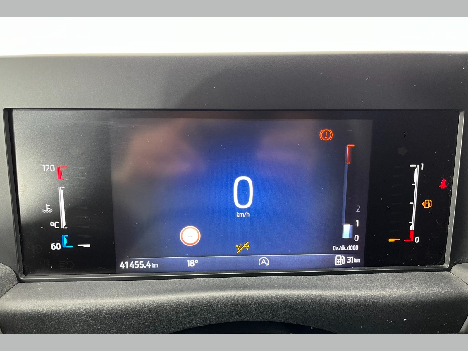 Ford Transit Custom Van 2.0 EcoBlue Upgrade 320 L Deluxe - 2023 - Detay