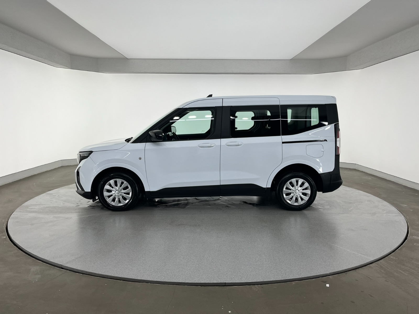 Ford Tourneo Courier Kombi 1.5 EcoBlue Deluxe - 2024 - Detay