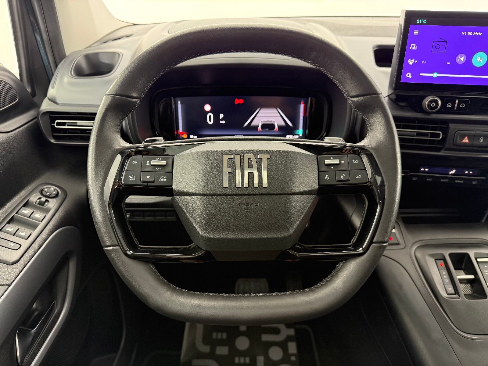 Fiat Doblo Combi 1.5 BlueHDİ Premio Plus - 2025 - Detay