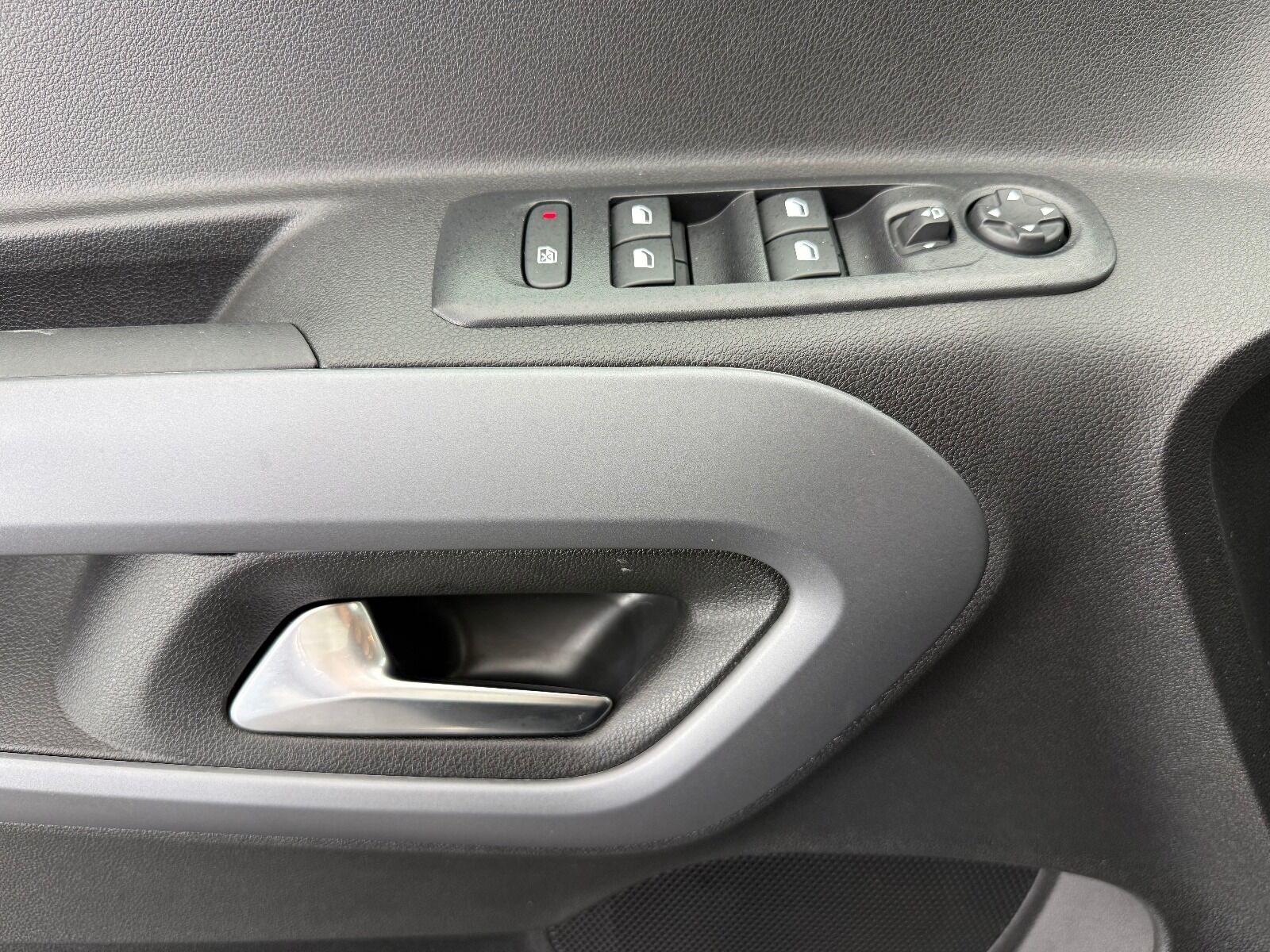 Fiat Doblo Combi 1.5 BlueHDİ Premio Plus - 2025 - Detay