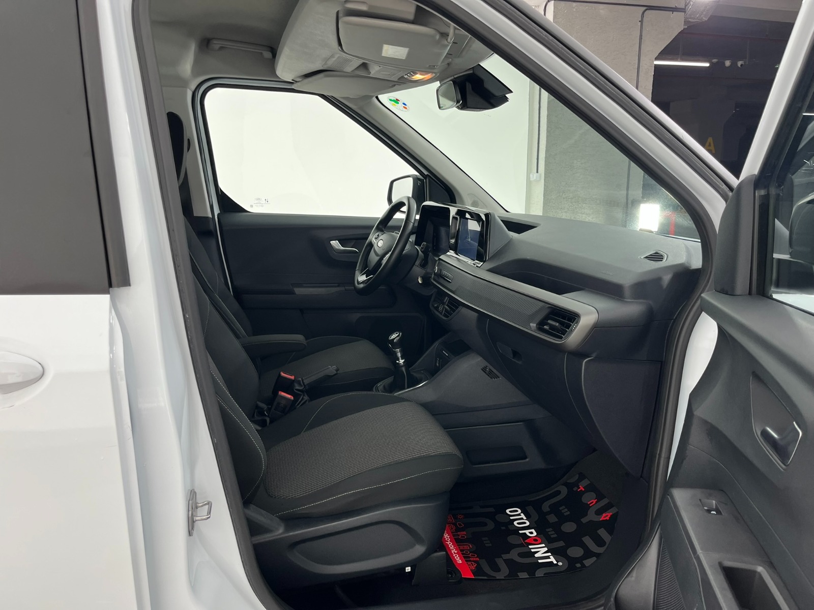 Ford Tourneo Courier Kombi 1.5 EcoBlue Deluxe - 2024 - Detay