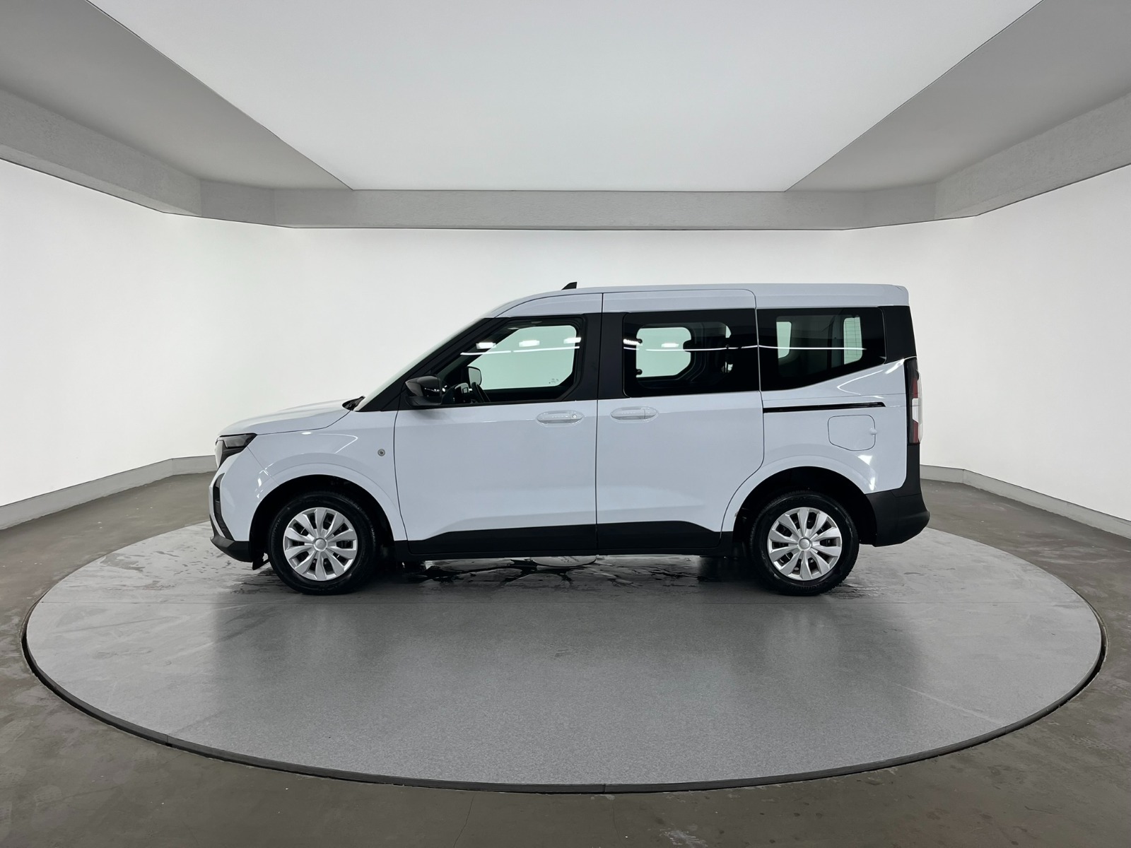 Ford Tourneo Courier Kombi 1.5 EcoBlue Deluxe - 2024 - Detay