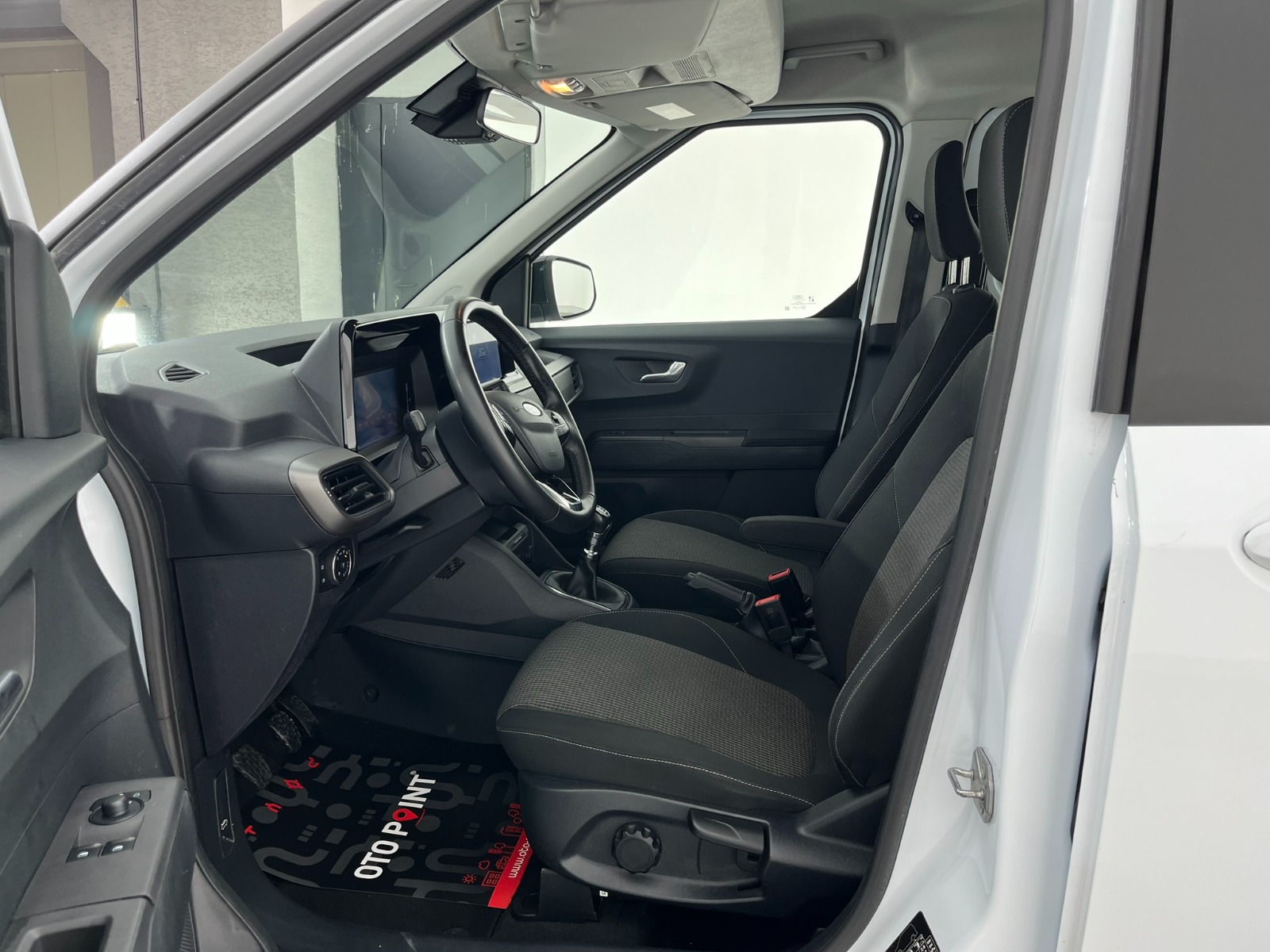 Ford Tourneo Courier Kombi 1.5 EcoBlue Deluxe - 2024 - Detay