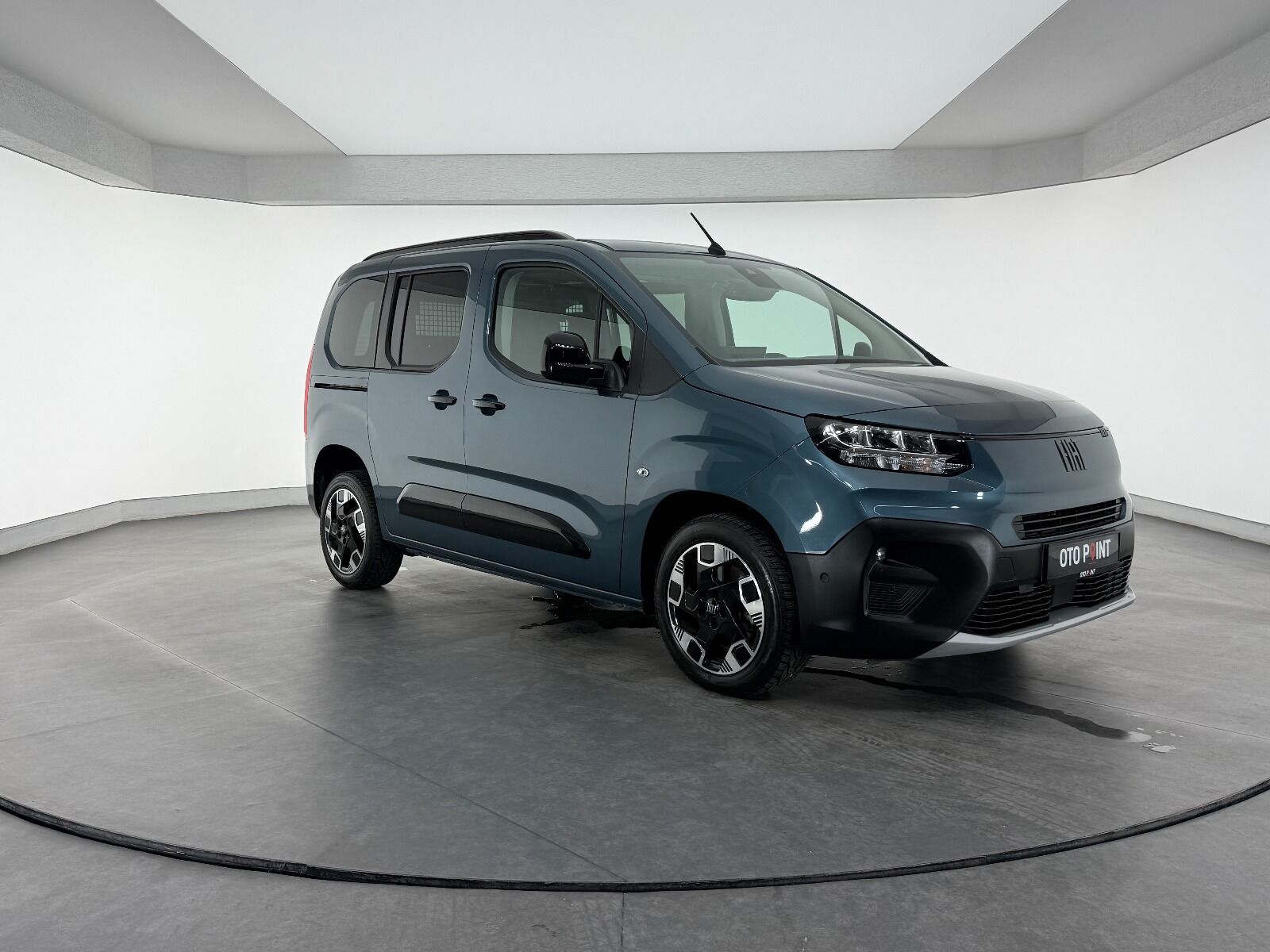 Fiat Doblo Combi 1.5 BlueHDİ Premio Plus - 2025 - Detay