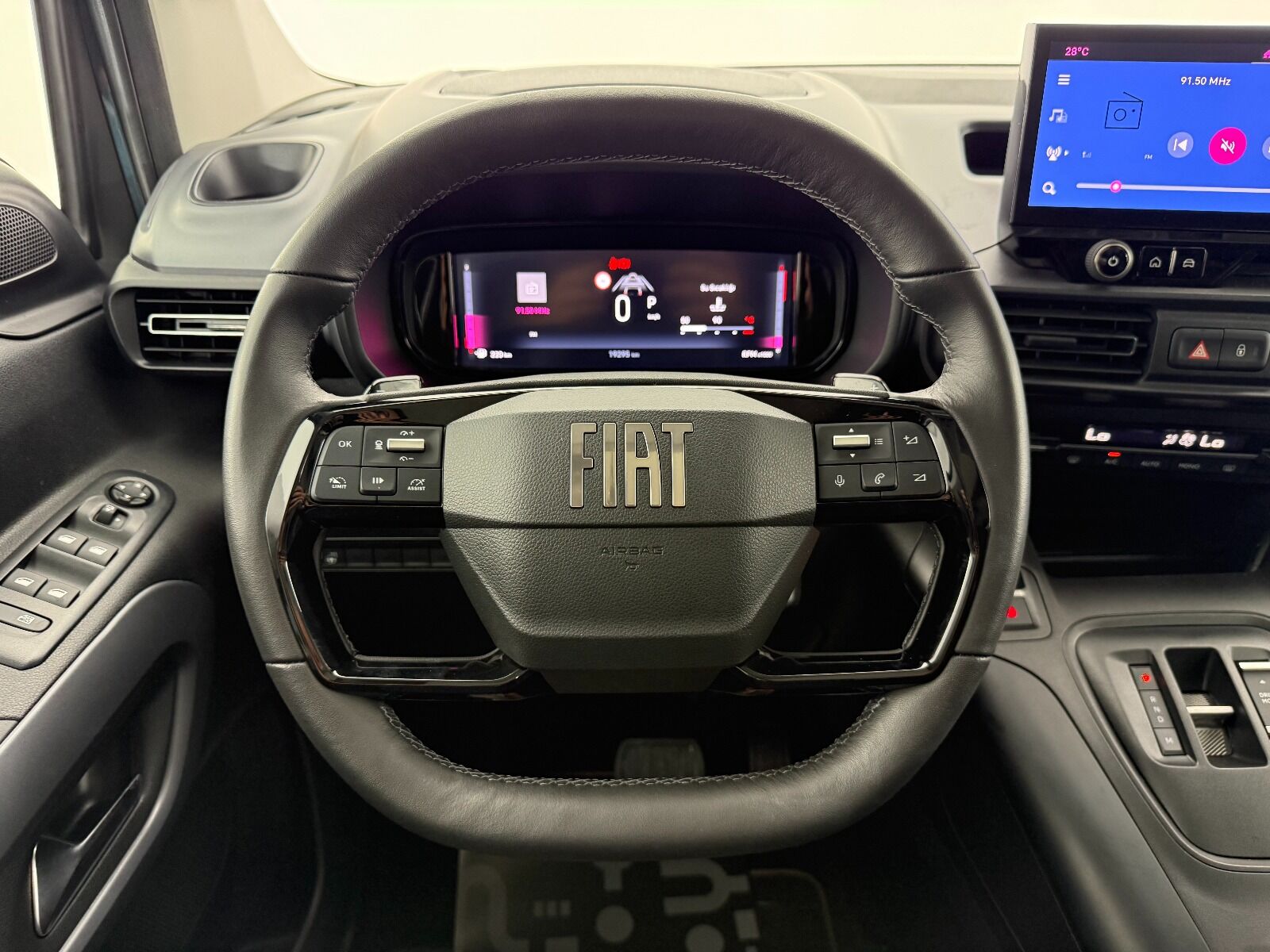 Fiat Doblo Combi 1.5 BlueHDİ Premio Plus - 2025 - Detay