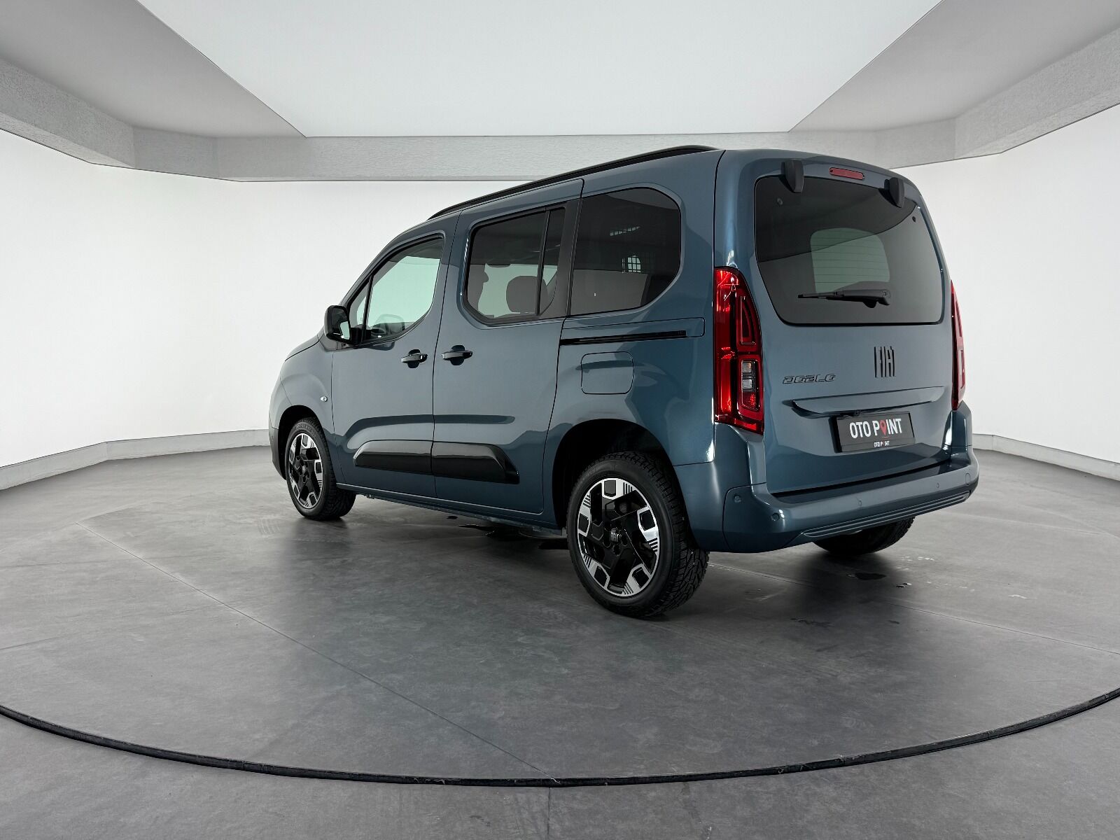 Fiat Doblo Combi 1.5 BlueHDİ Premio Plus - 2025 - Detay