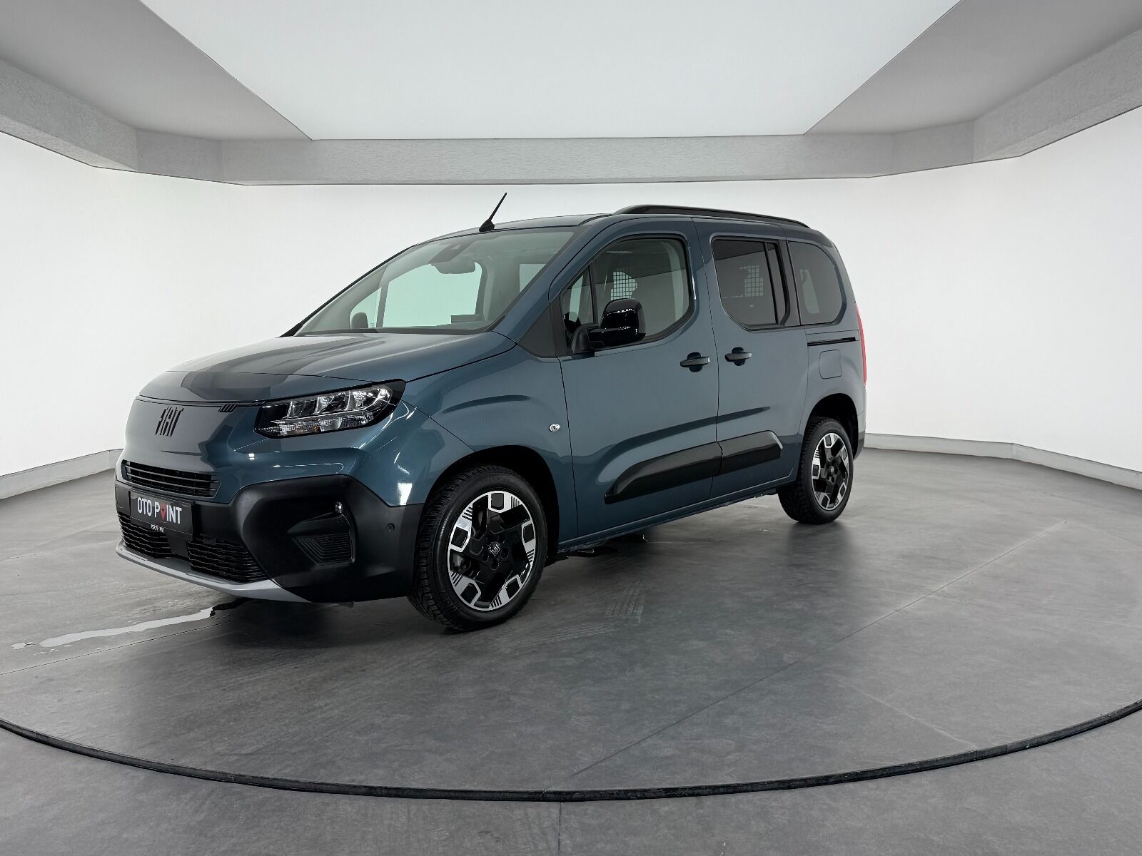 Fiat Doblo Combi 1.5 BlueHDİ Premio Plus - 2025 - Detay