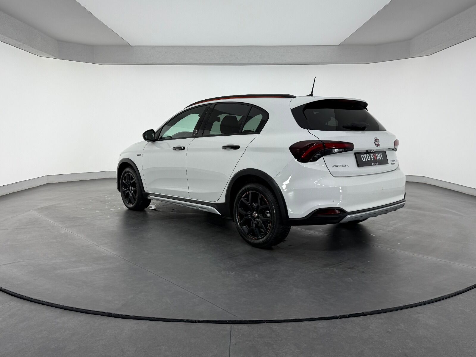 Fiat Egea Cross 1.6 MultiJet Limited GSR DCT TRCN+ - 2026 - Detay