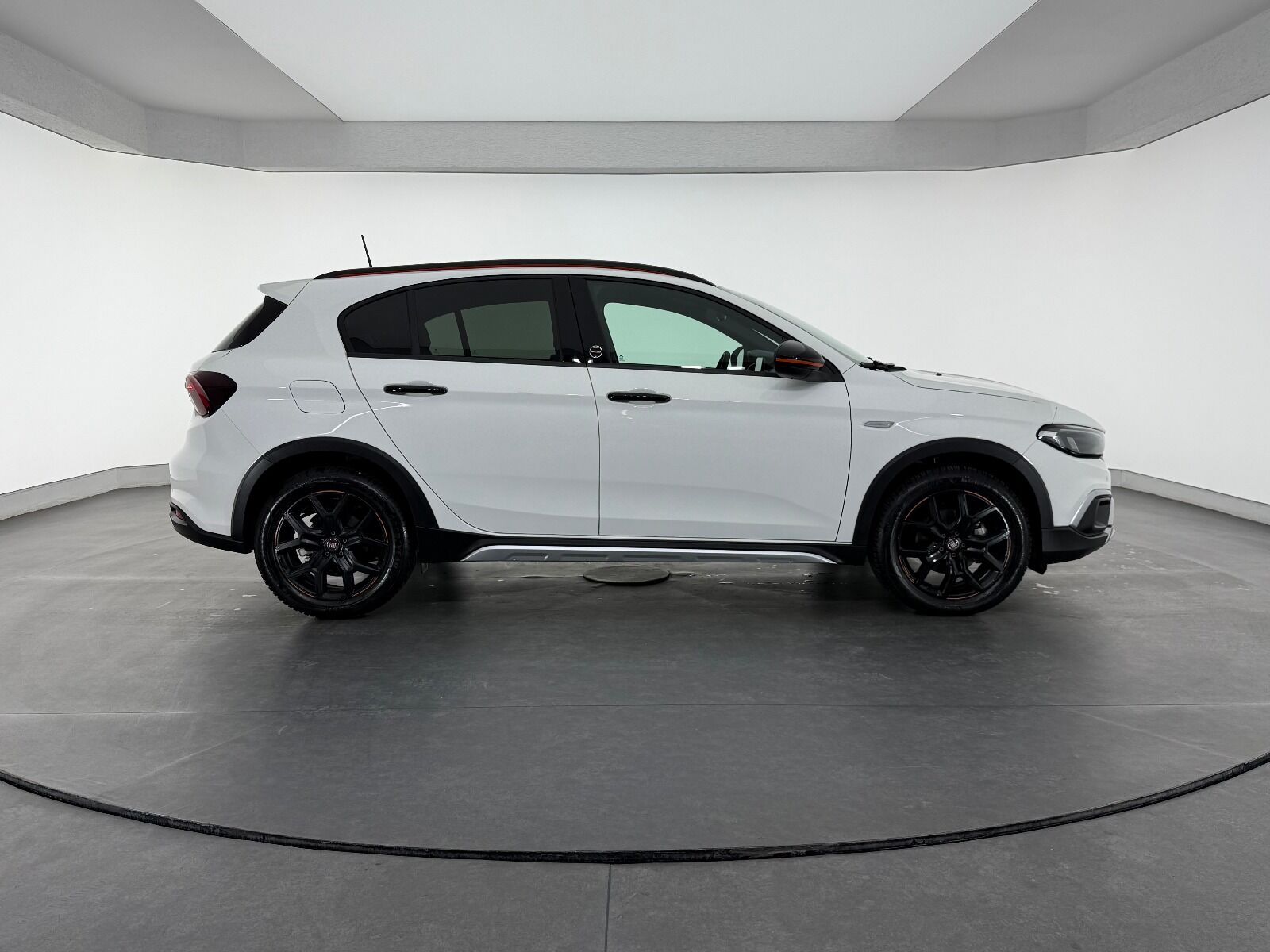 Fiat Egea Cross 1.6 MultiJet Limited GSR DCT TRCN+ - 2026 - Detay