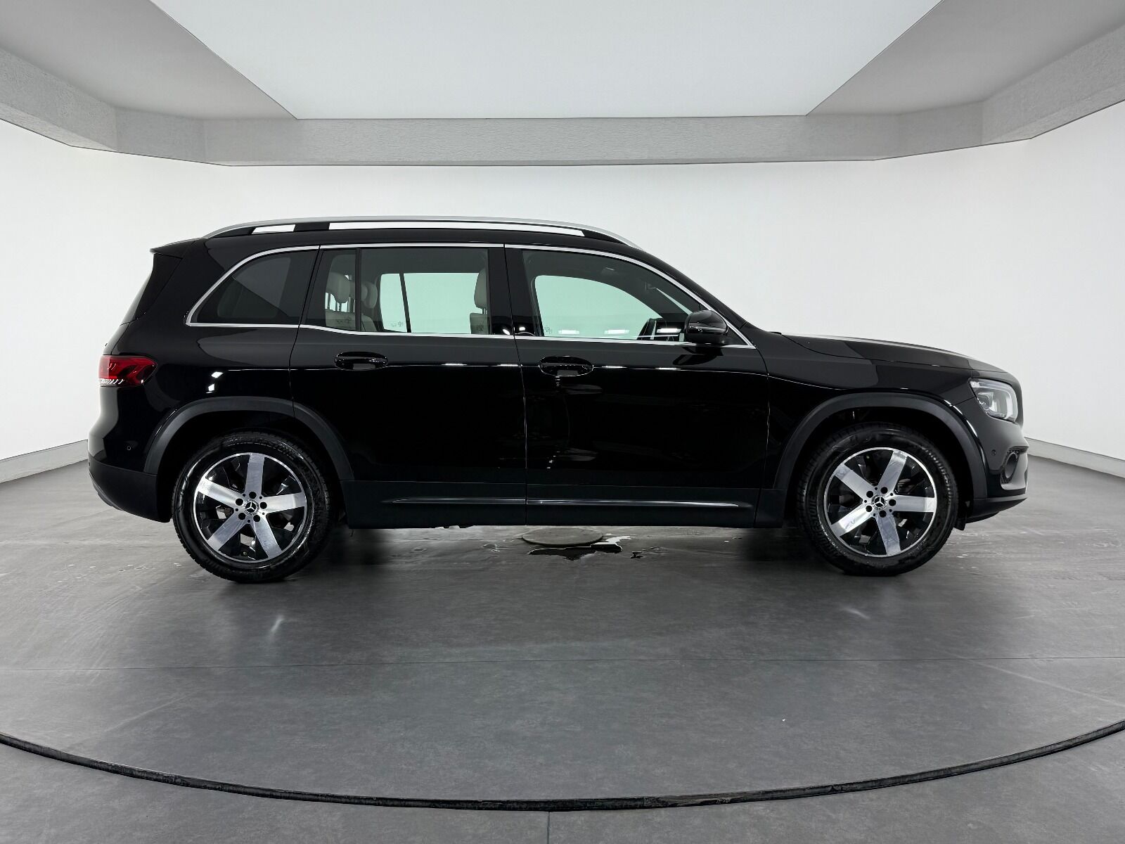 Mercedes-Benz GLB 200 Progressive+ 4Matic DCT - 2023 - Detay