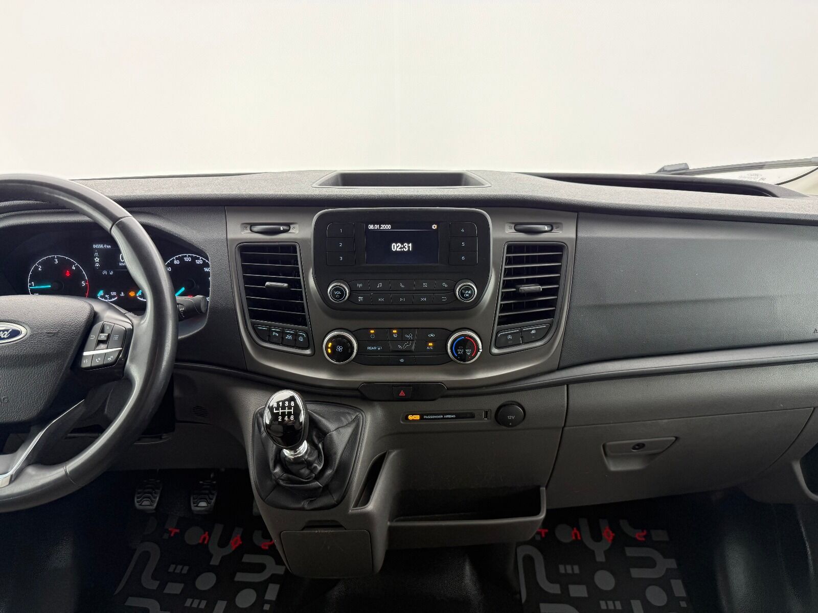 Ford Transit 2.0 EcoBlue 440 E Deluxe UPG - 2023 - Detay
