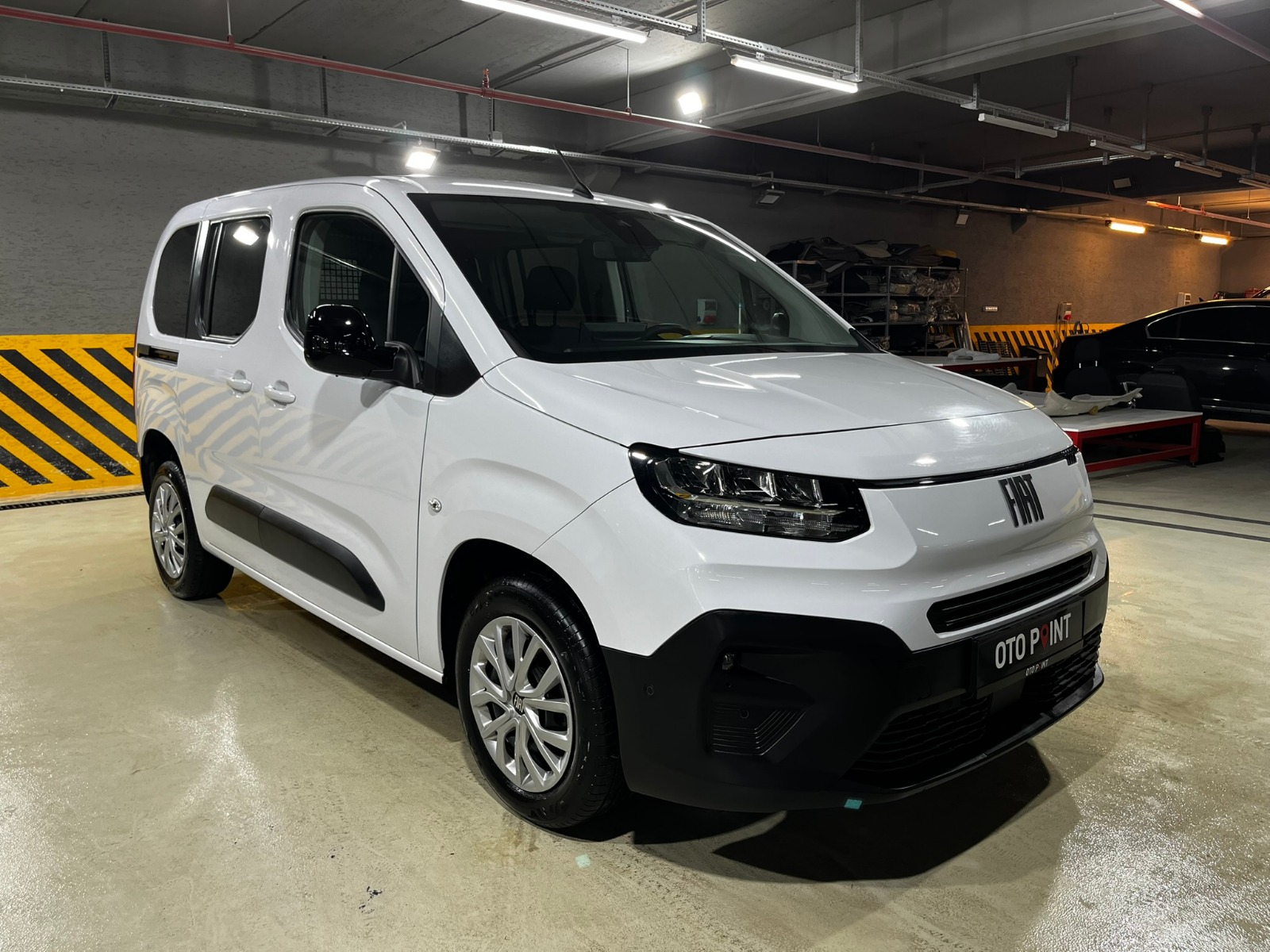Fiat Doblo Combi 1.5 BlueHDI Easy - 2024