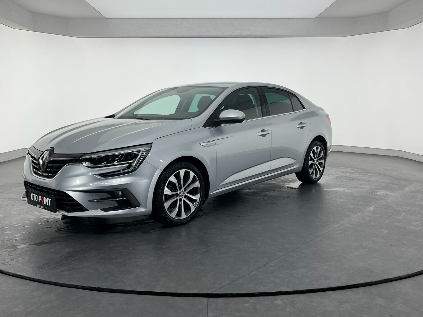Renault Megane Sedan 1.5 Blue DCI Icon EDC - 2024 - Detay