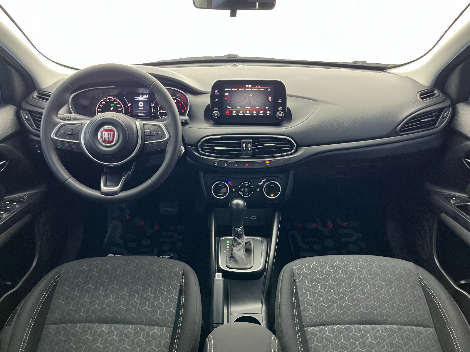 Fiat Egea Cross 1.6 MultiJet Urban DCT - 2023 - Detay