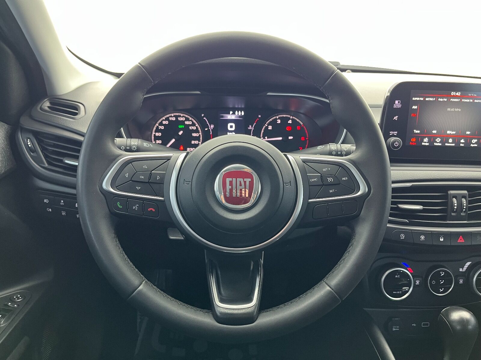 Fiat Egea Cross 1.6 MultiJet Urban DCT - 2023 - Detay