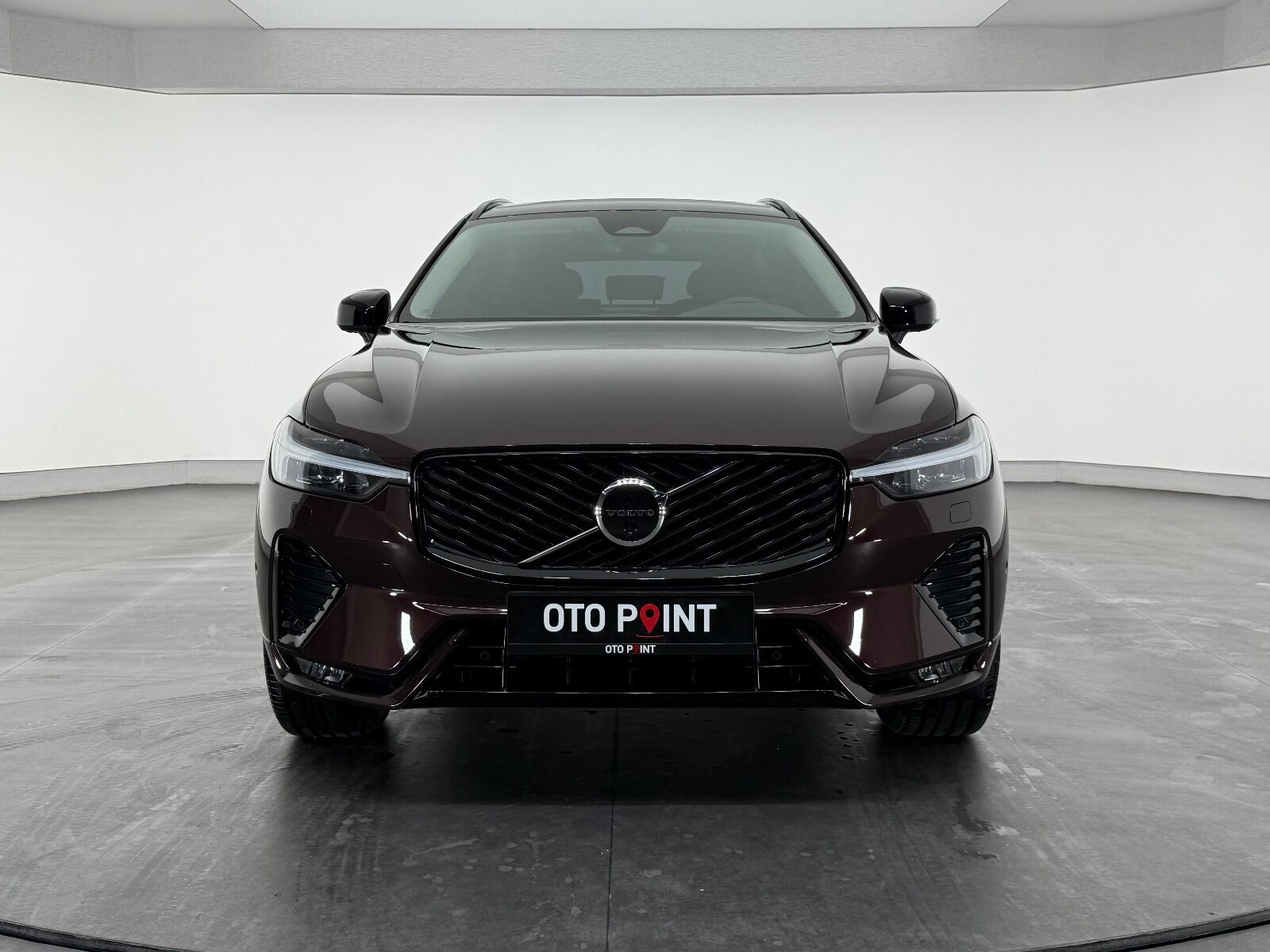 Volvo XC60 2.0 B5 MHEV Plus Dark AWD - 2025