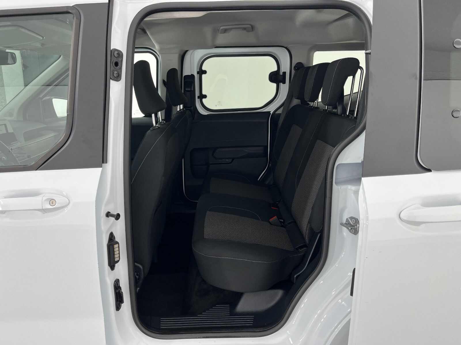 Ford Tourneo Courier Kombi 1.5 EcoBlue Deluxe - 2025 - Detay