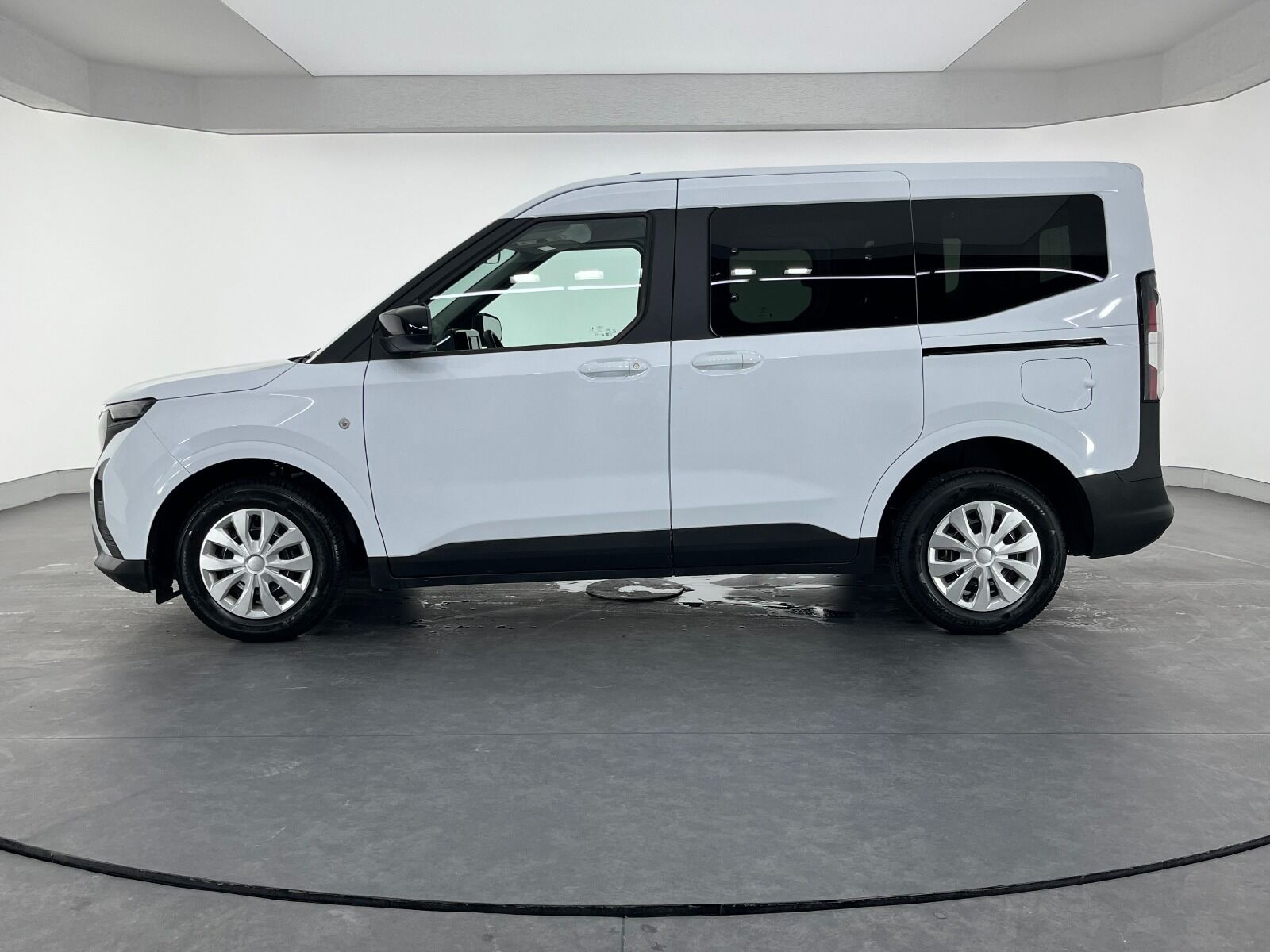 Ford Tourneo Courier Kombi 1.5 EcoBlue Deluxe - 2025 - Detay