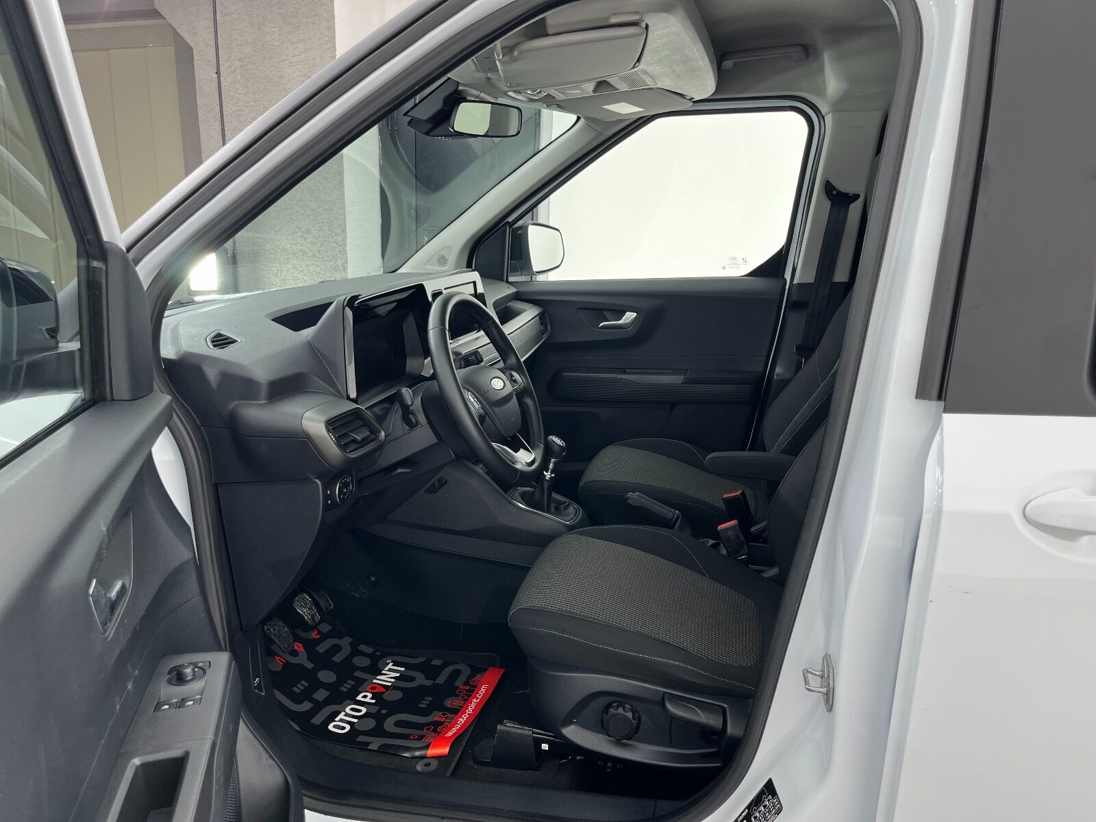 Ford Tourneo Courier Kombi 1.5 EcoBlue Deluxe - 2025 - Detay