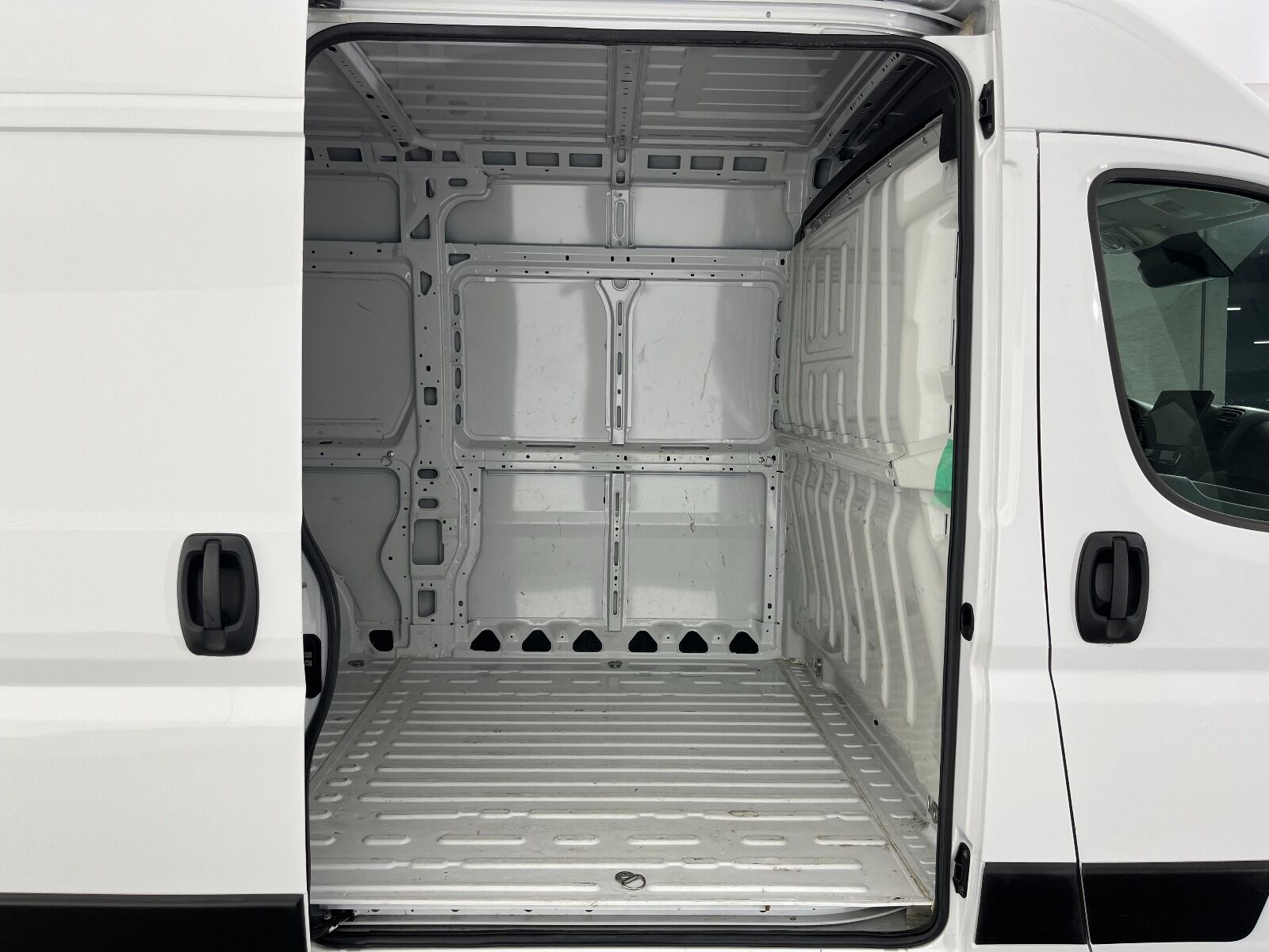 Fiat Ducato 2.2 MultiJet Maxi 11.5m3 S2 - 2025 - Detay