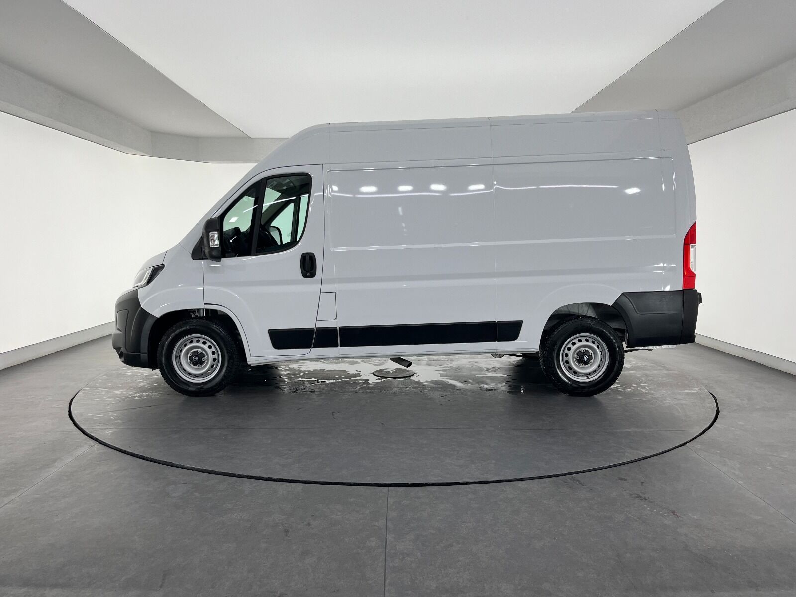 Fiat Ducato 2.2 MultiJet Maxi 11.5m3 S2 - 2025 - Detay