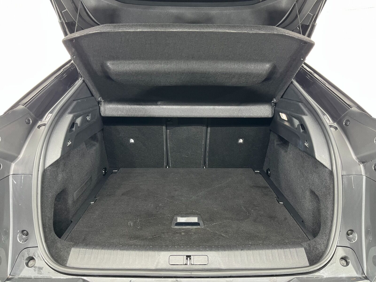 Peugeot 3008 Crossover 1.2 Hybrid Allure eDCS6 - 2025 - Detay