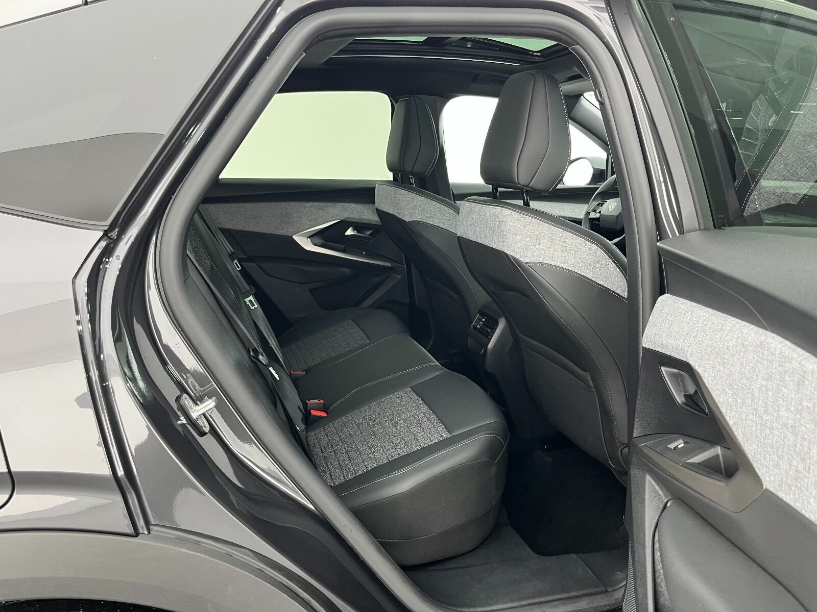 Peugeot 3008 Crossover 1.2 Hybrid Allure eDCS6 - 2025 - Detay