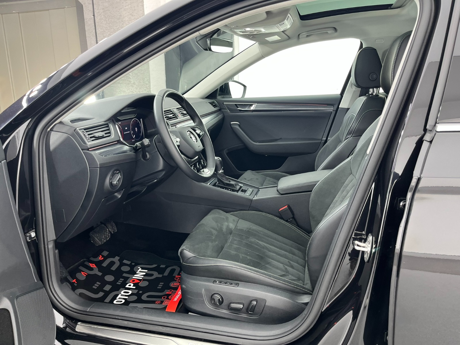 Skoda Superb Sedan 1.5 TSI ACT Prestige DSG - 2023 - Detay